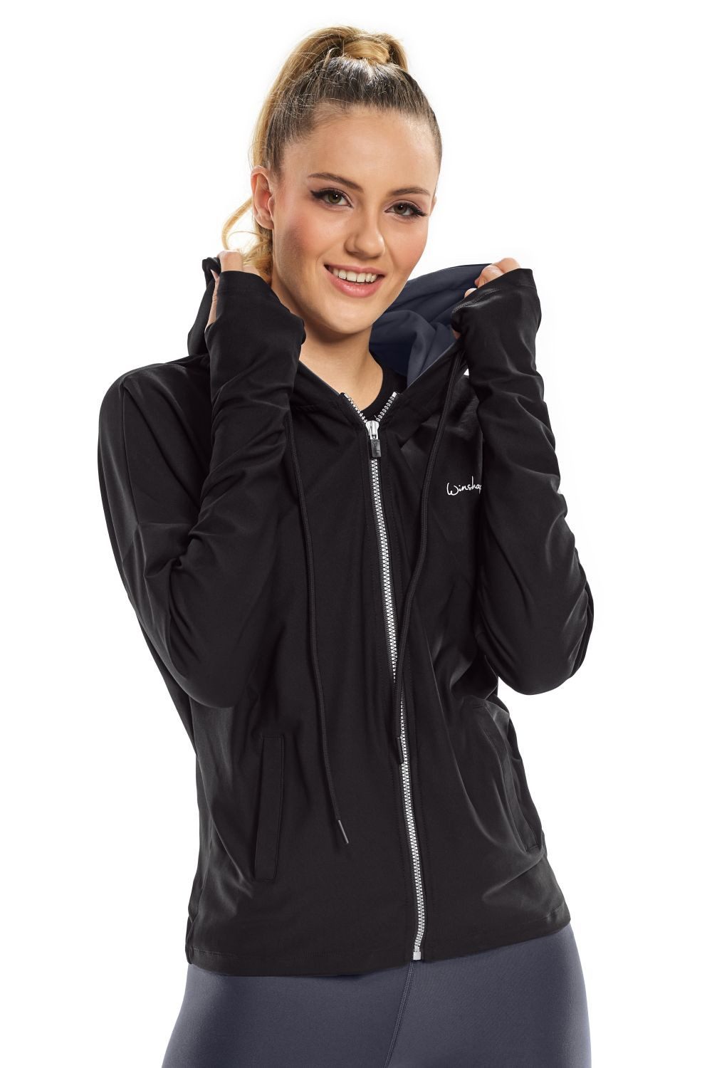 Winshape Trainingsjacke Functional Comfort Jacket J008C mit Ton-in-Ton-Farbakzent
