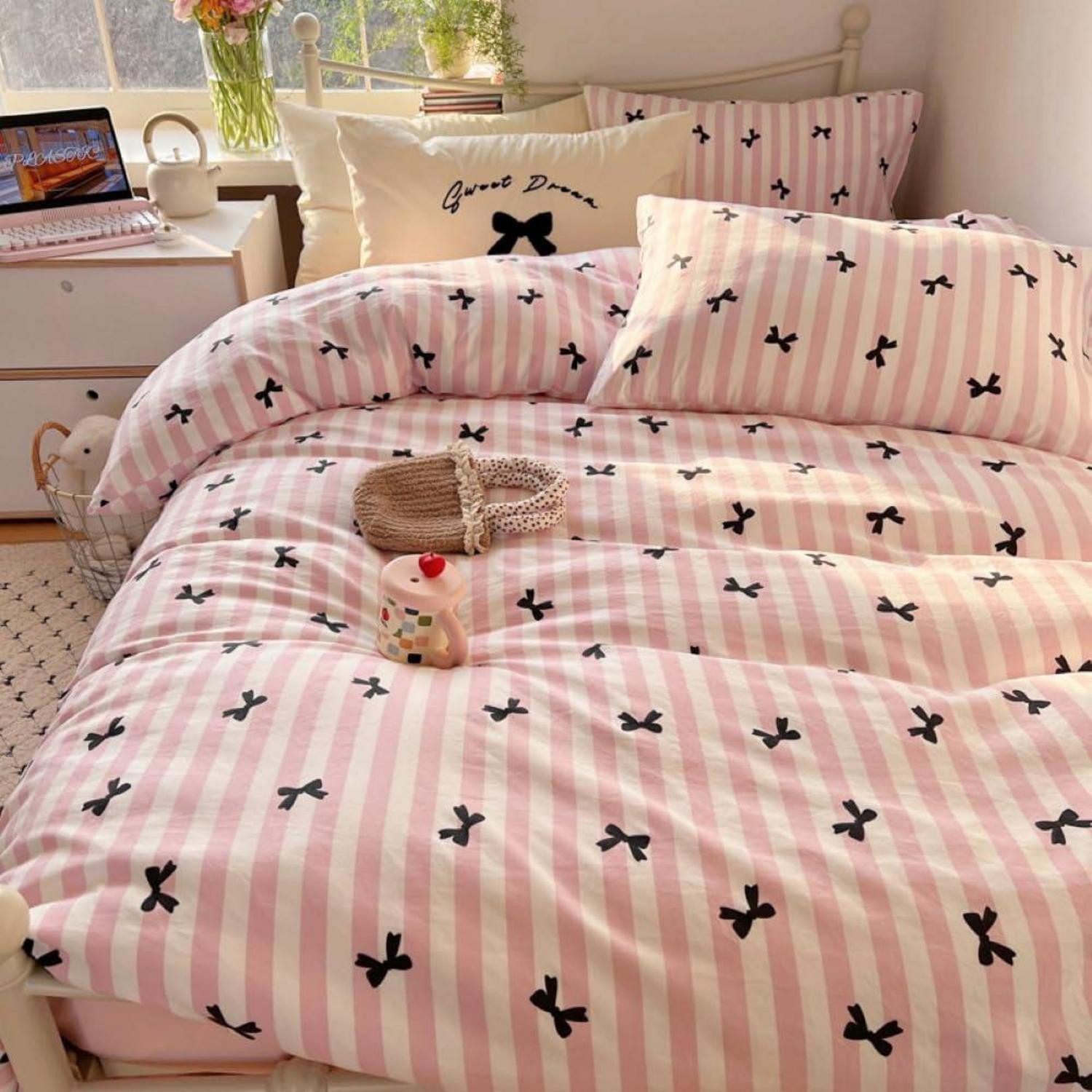 LuxusKollektion Jugendbettwäsche Bettwäsche 135x200 4tlg Weiß Rosa Schwarz Streifen Schleife