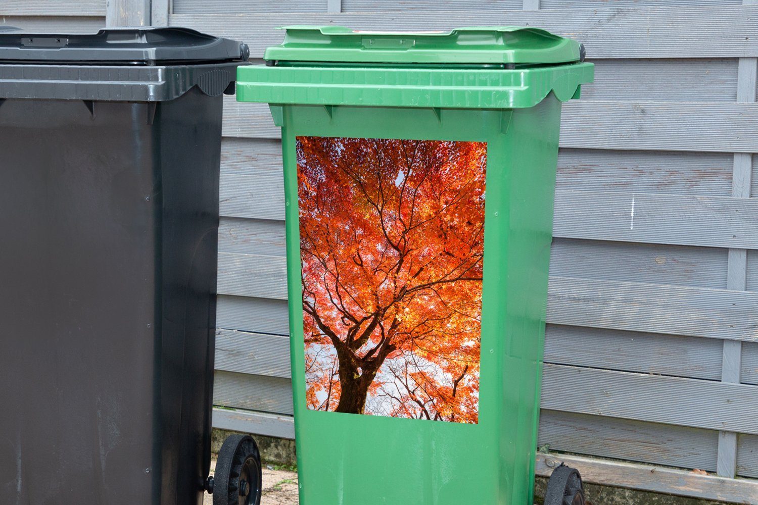 Blättern MuchoWow (1 orangefarbenen Japanischer Sticker, mit Ahorn Mülltonne, Container, Abfalbehälter Mülleimer-aufkleber, St), Wandsticker