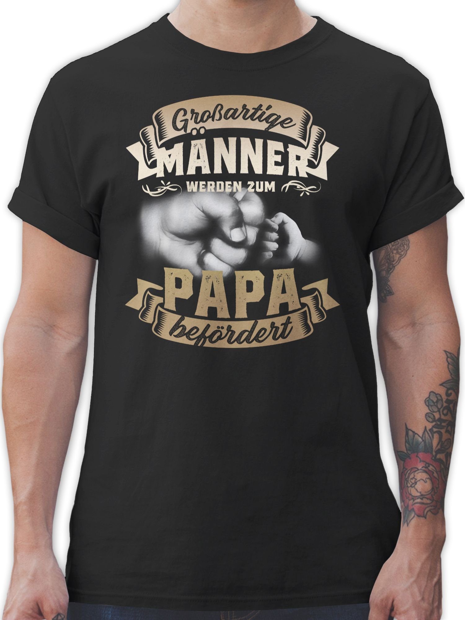 Shirtracer T-Shirt Großartige Männer werden zum Papa befördert - Geschenk Geburt Väter Vatertag Geschenk für Papa 01 Schwarz