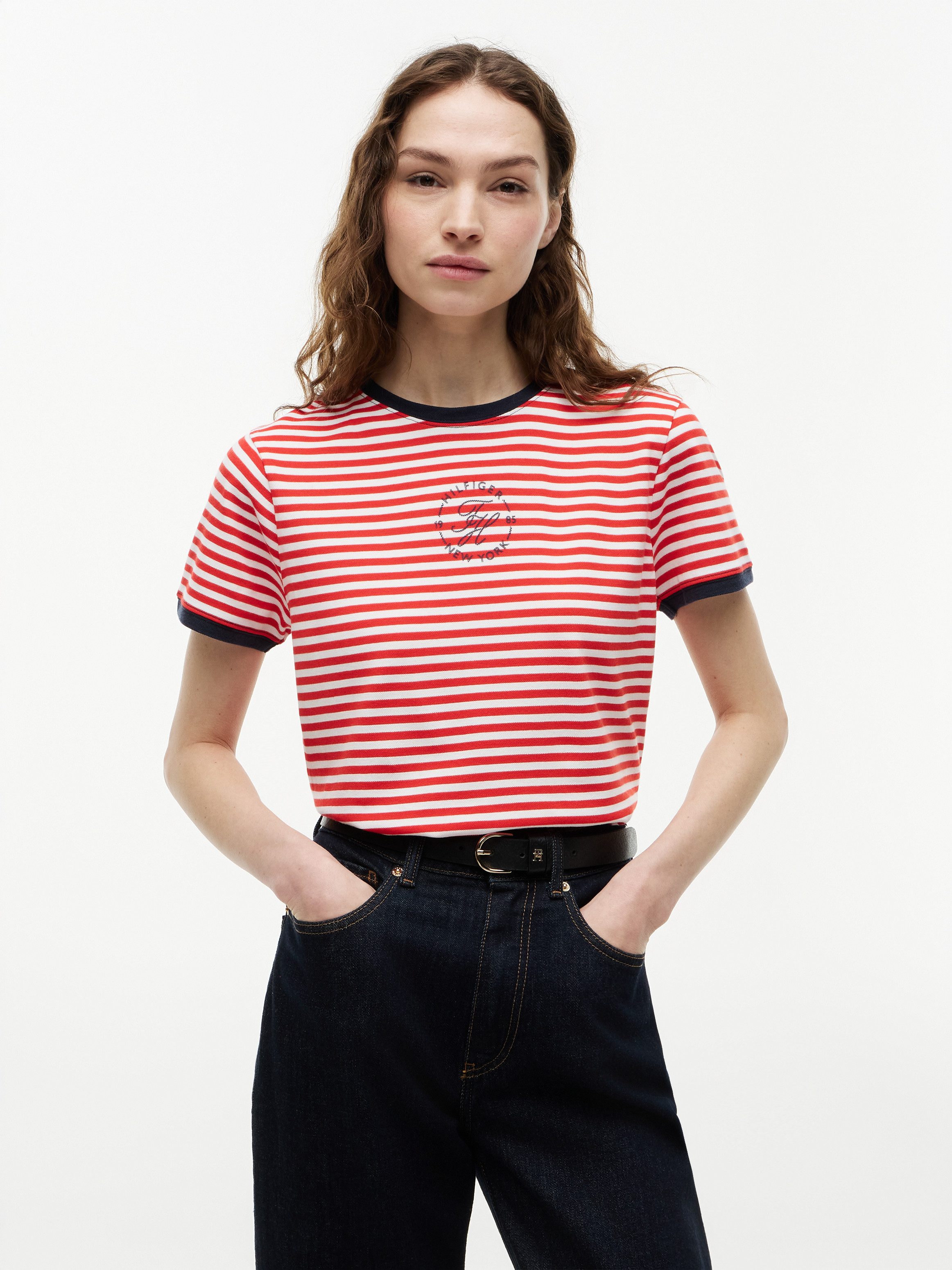 Tommy Hilfiger Kurzarmshirt TH ROUNDAL REG C-NK SS TEE mit kontrastfarbenen Bündchen