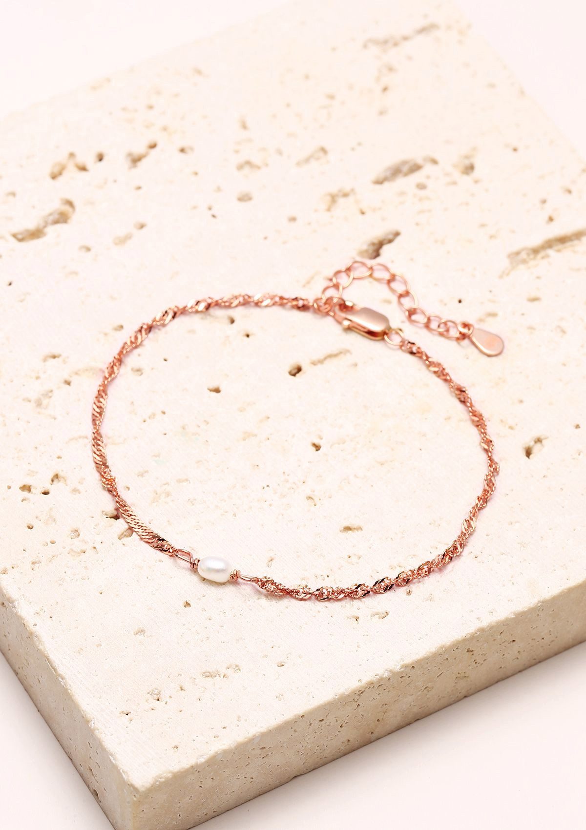 Hey Happiness Perlenarmband mit weißer Süßwasserperle, Zarte 925 Silber Damen Armkette, 18K Vergoldet