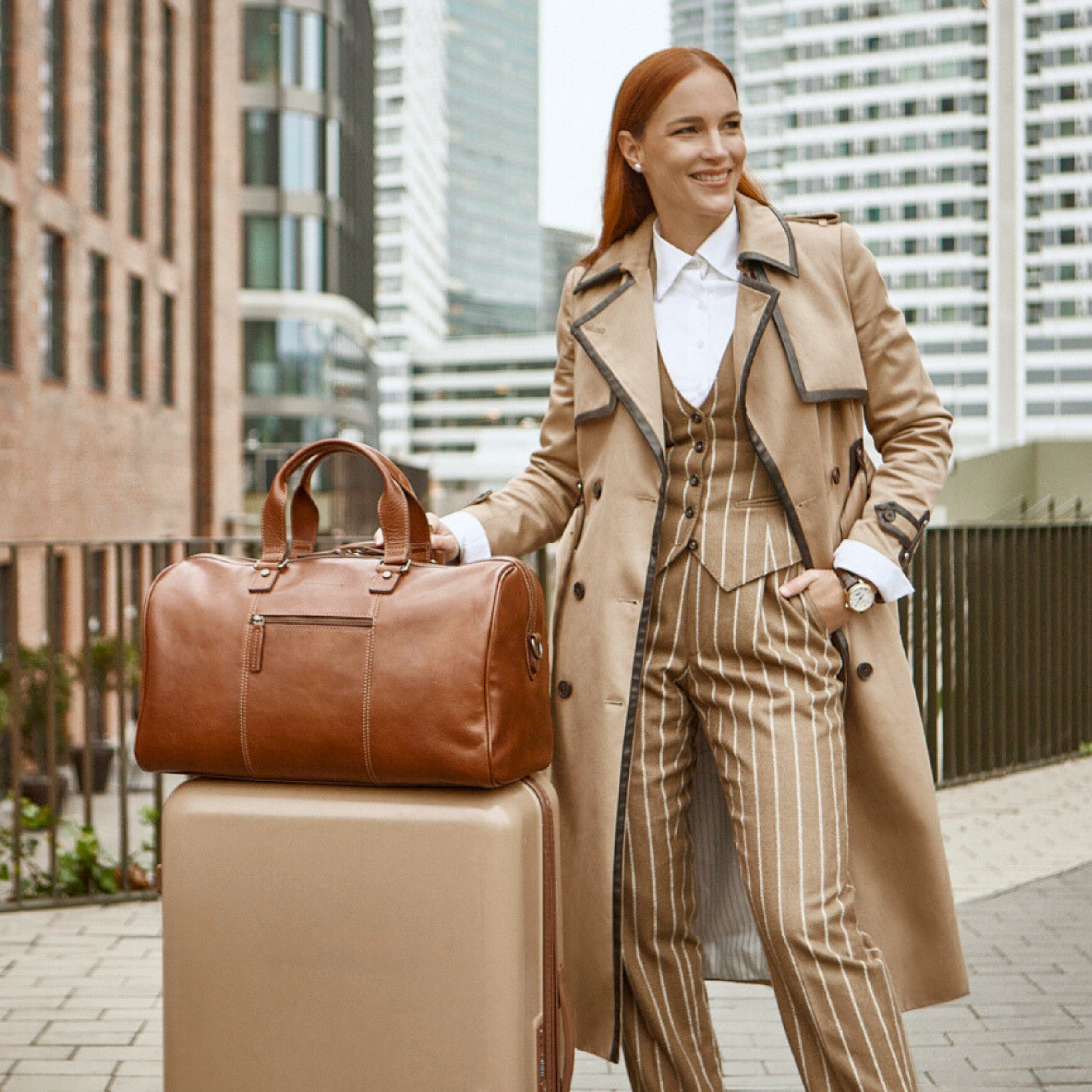 DRAKENSBERG Weekender Reisetasche »Romeo« Kastanien-Braun, aus luxuriösem Leder für Damen und Herren, elegant und modern