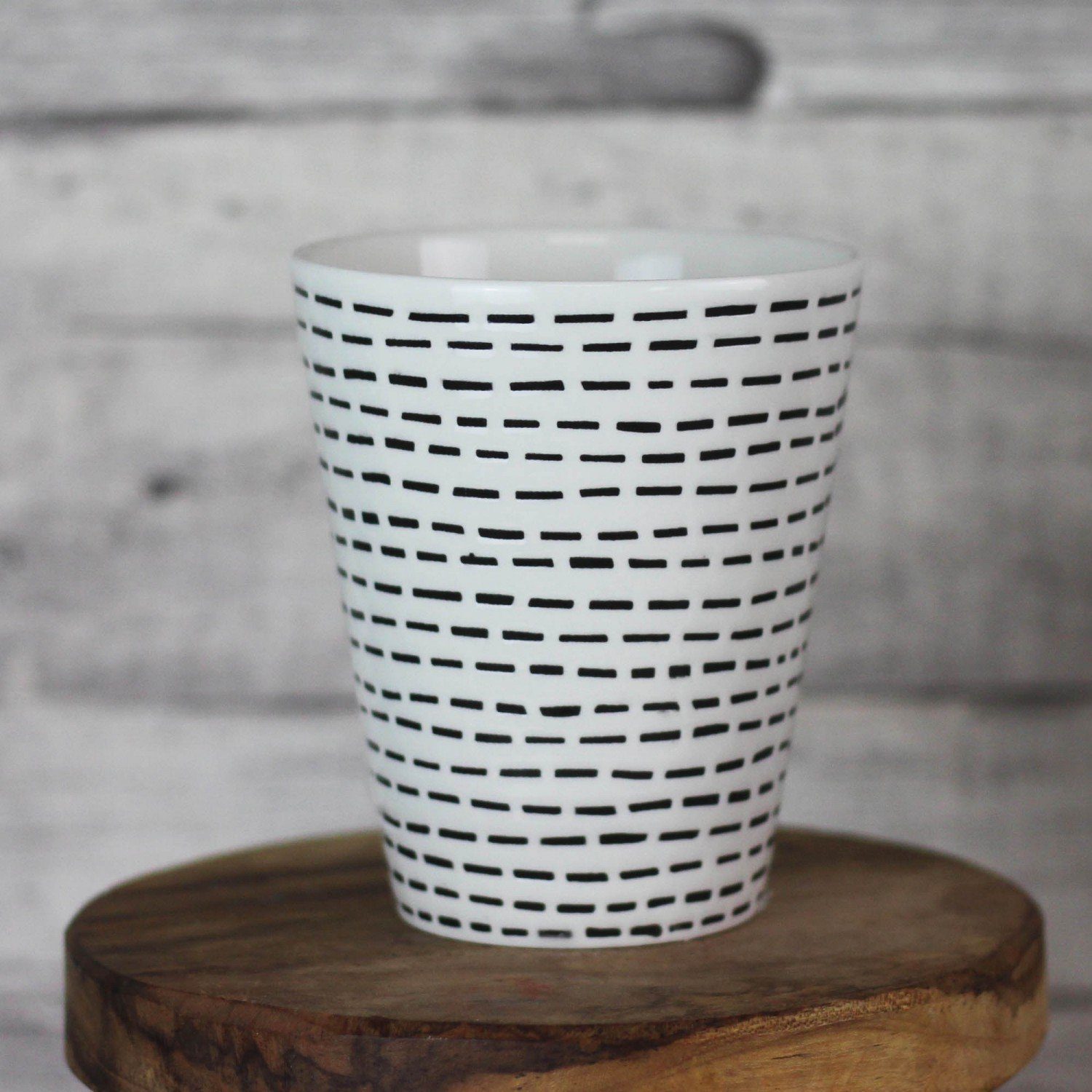 mitienda modern Kaffeetasse weiß, aus Keramik Becher Lineas Tasse