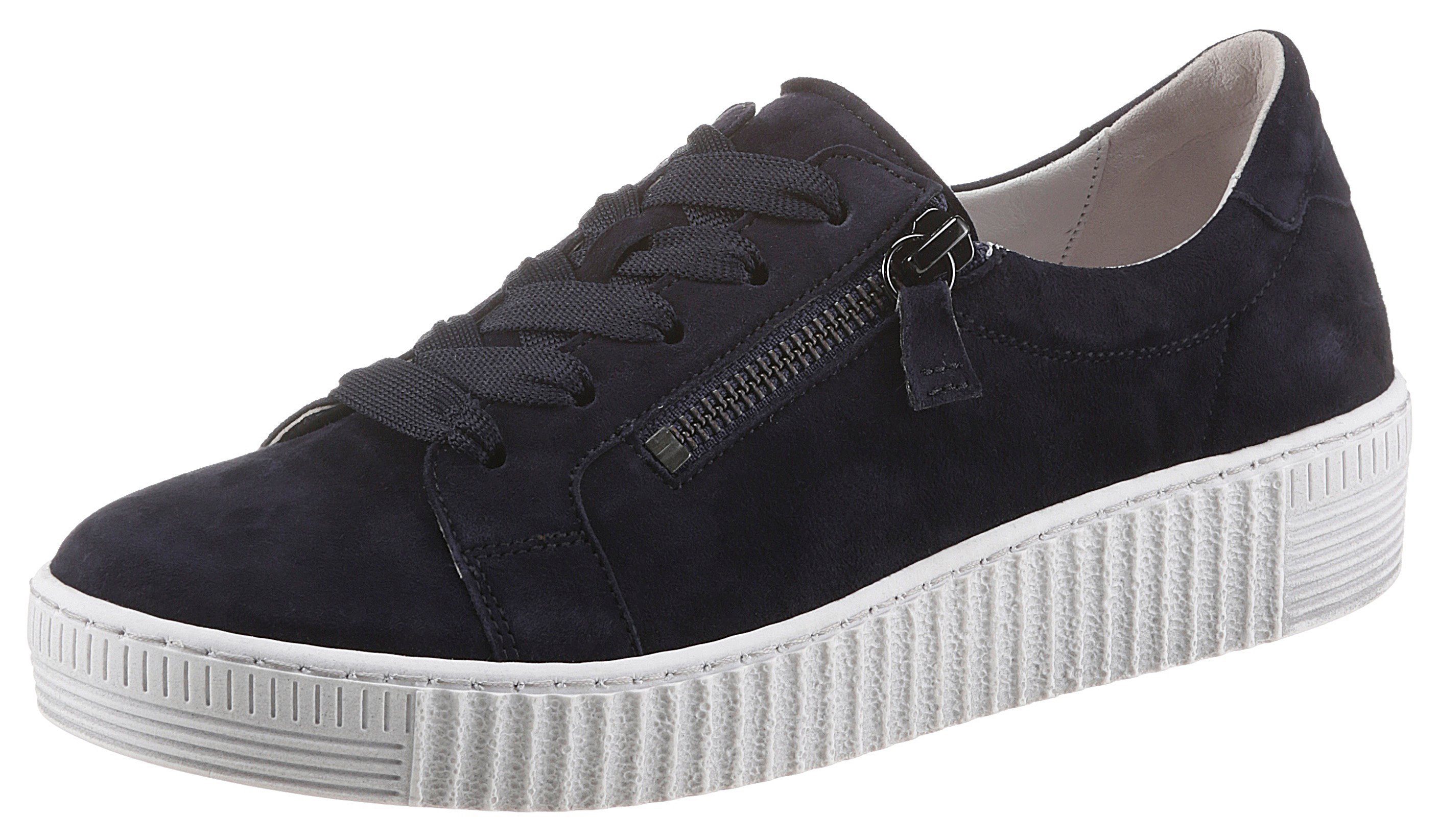 Plateausneaker