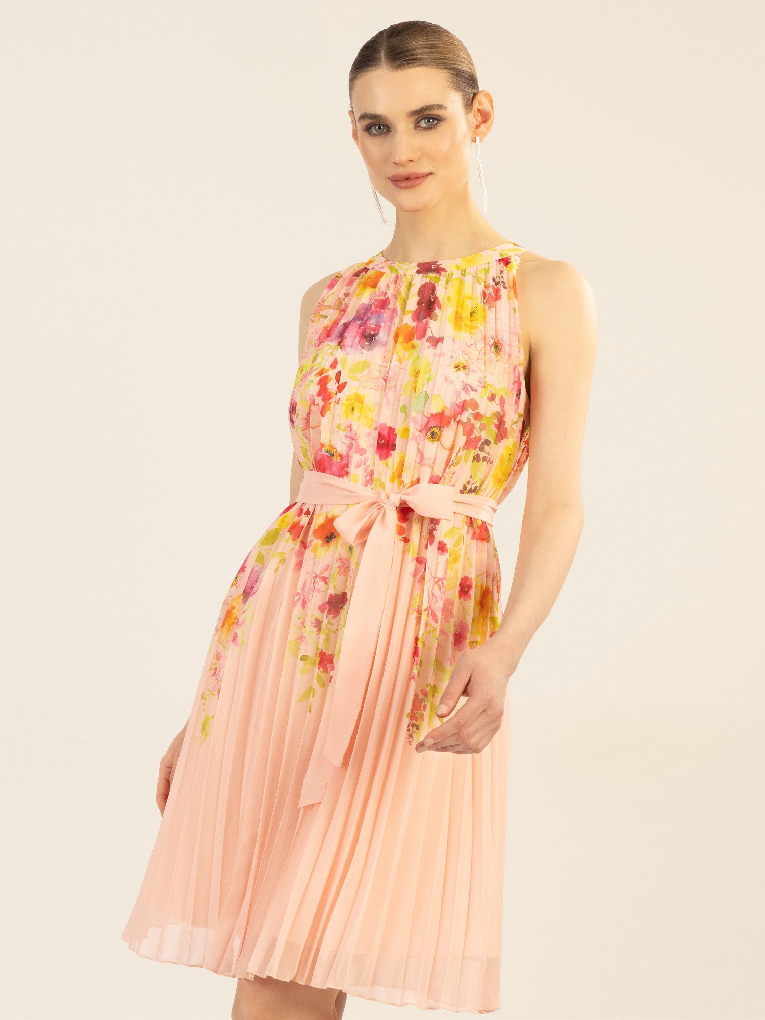 Apart Sommerkleid aus leicht körnigem, bedrucktem günstig online kaufen