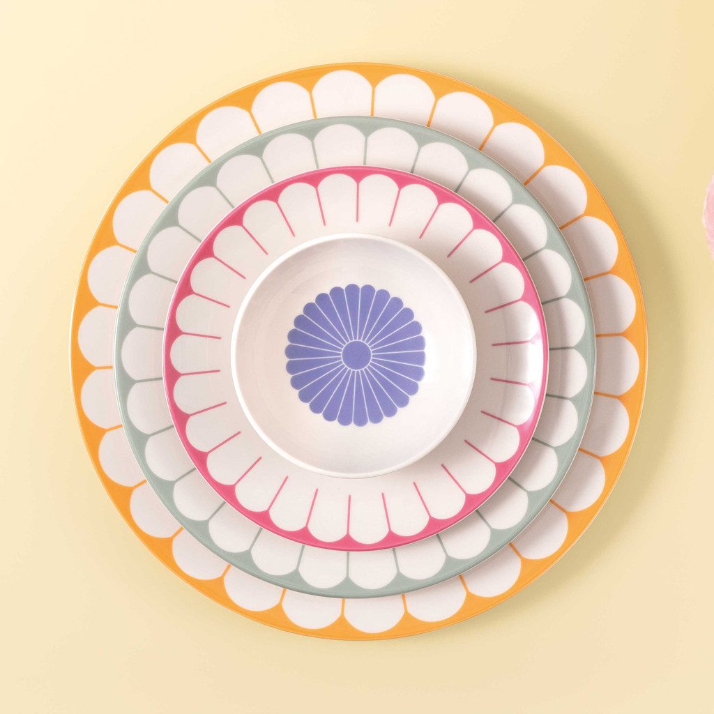 Villeroy & Boch Tortenplatte Fleur couleur Servierteller 32x32x2,5cm, Porzellan, (1-tlg), Premium Porcelain, mikrow.- & spülm.sicher, Made in Germany