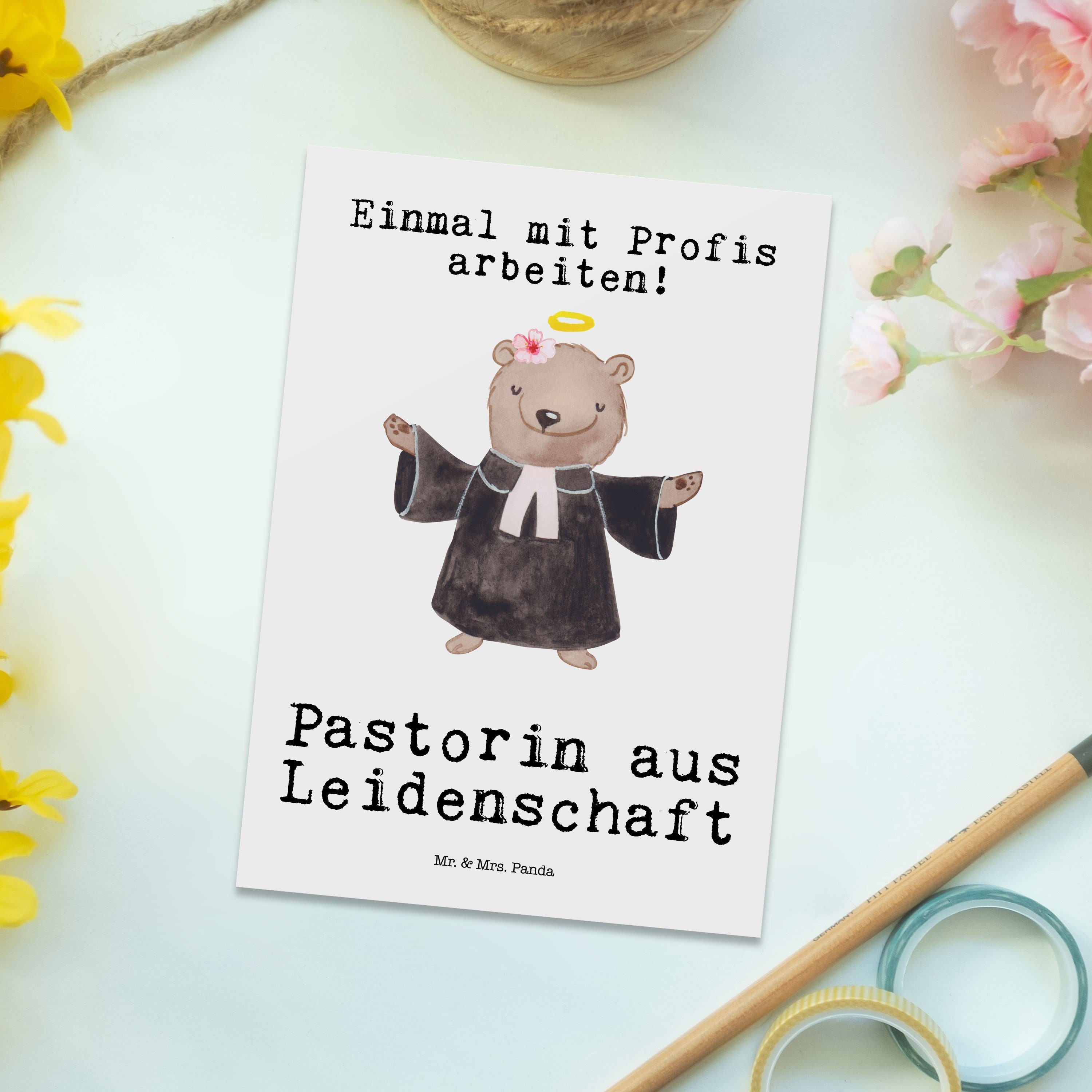 - & Mrs. Pfarreri aus Leidenschaft - Arbeitskollege, Postkarte Geschenk, Pastorin Mr. Panda Weiß