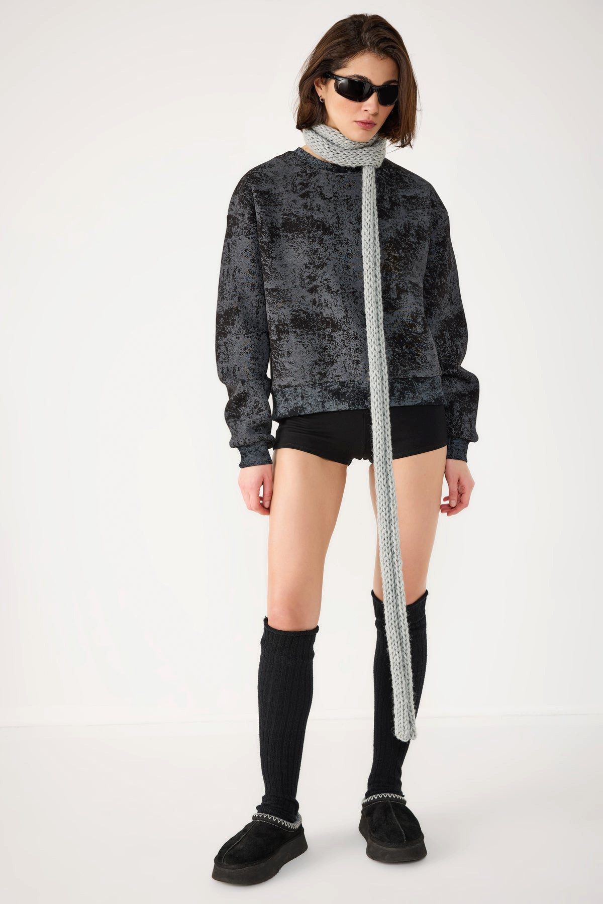 Kapuzensweatshirt Sweatshirt mit Rundhalsausschnitt