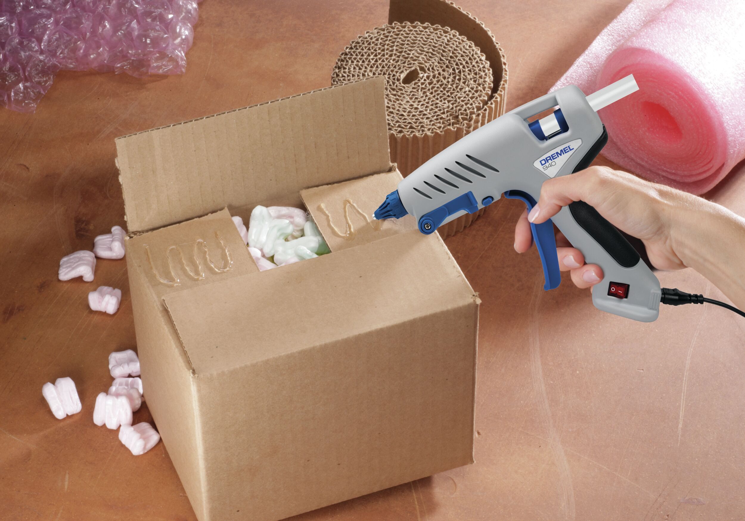 DREMEL Heißklebepistole, 940-3 Kompaktwerkzeug mit 3 Zubehöre