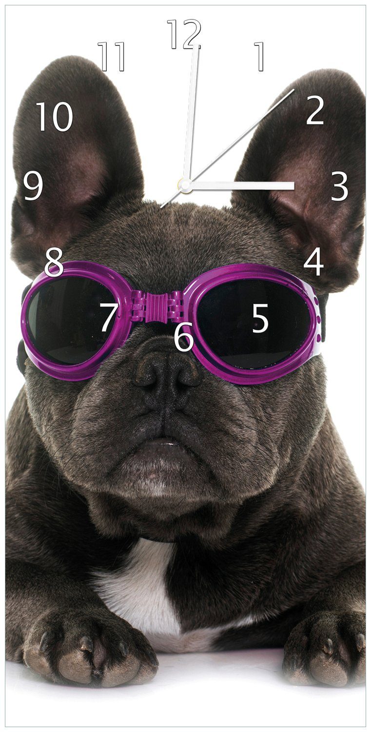 Wallario Wanduhr Cooler Hund (Glasuhr) Bulldogge - Französische in pink mit Sonnenbrille