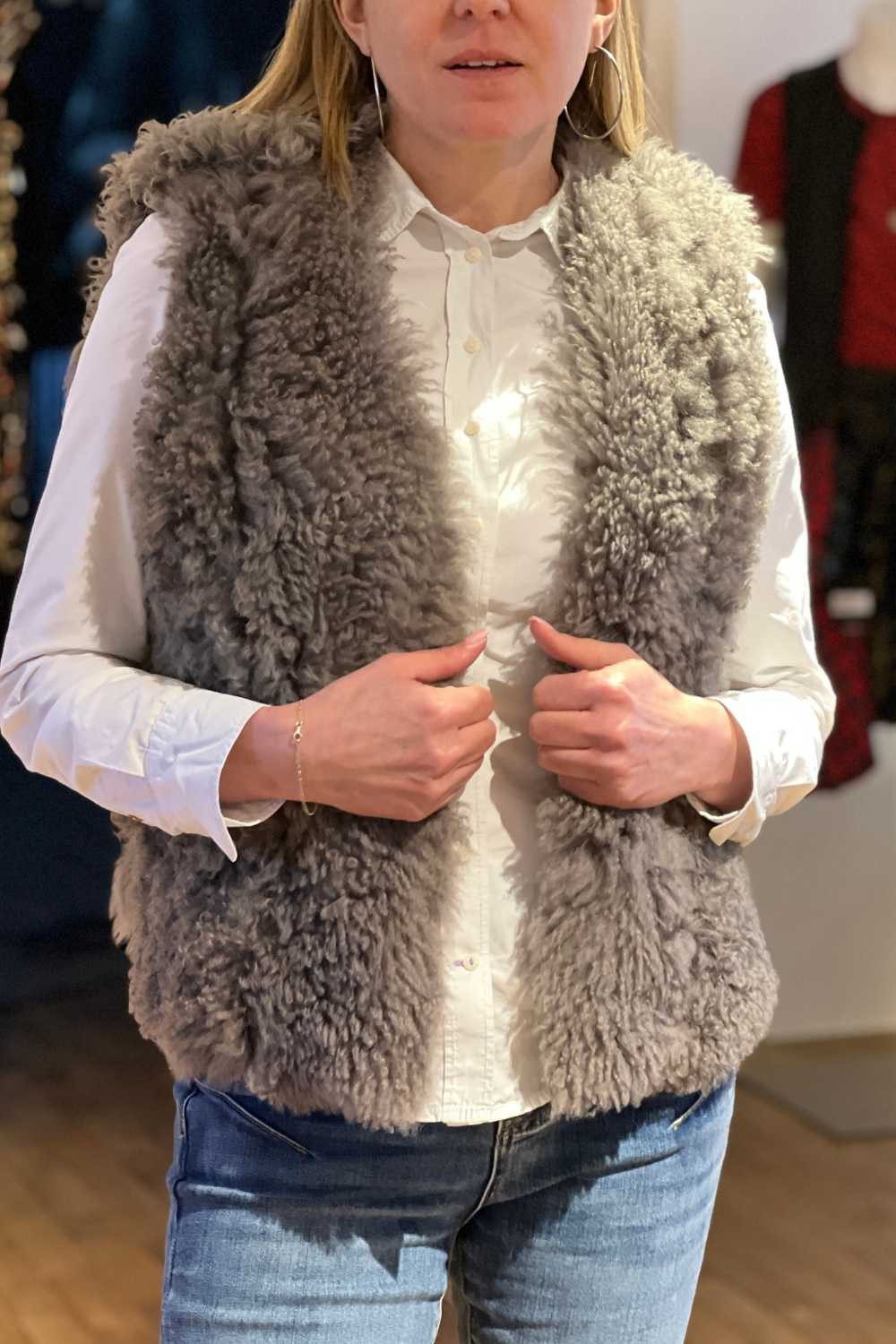 von hohenstein Fellweste Fell Weste Winni Lammfell curly grau supersoft kuschelig weich und warm