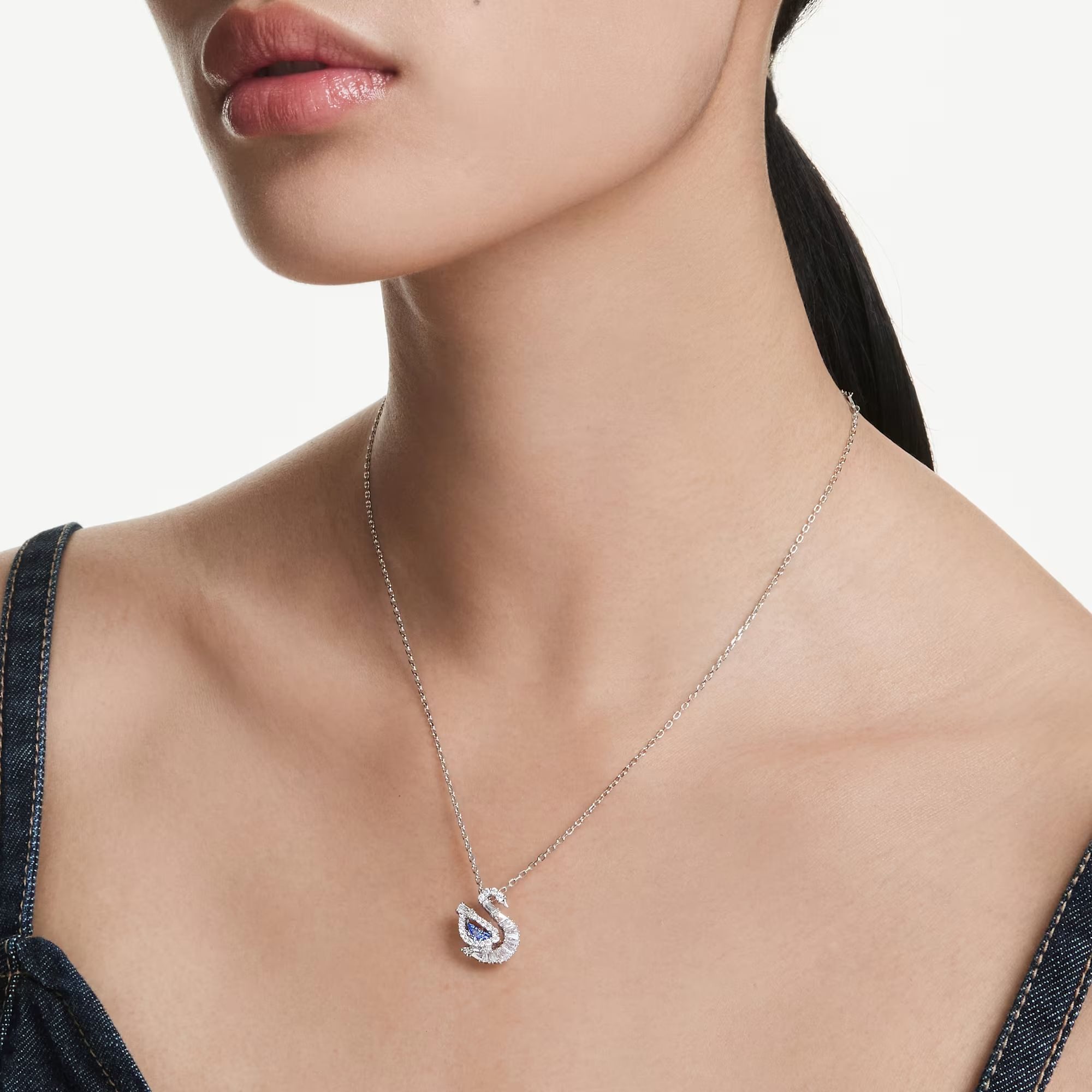 Swarovski Kette mit Anhänger Swan günstig online kaufen