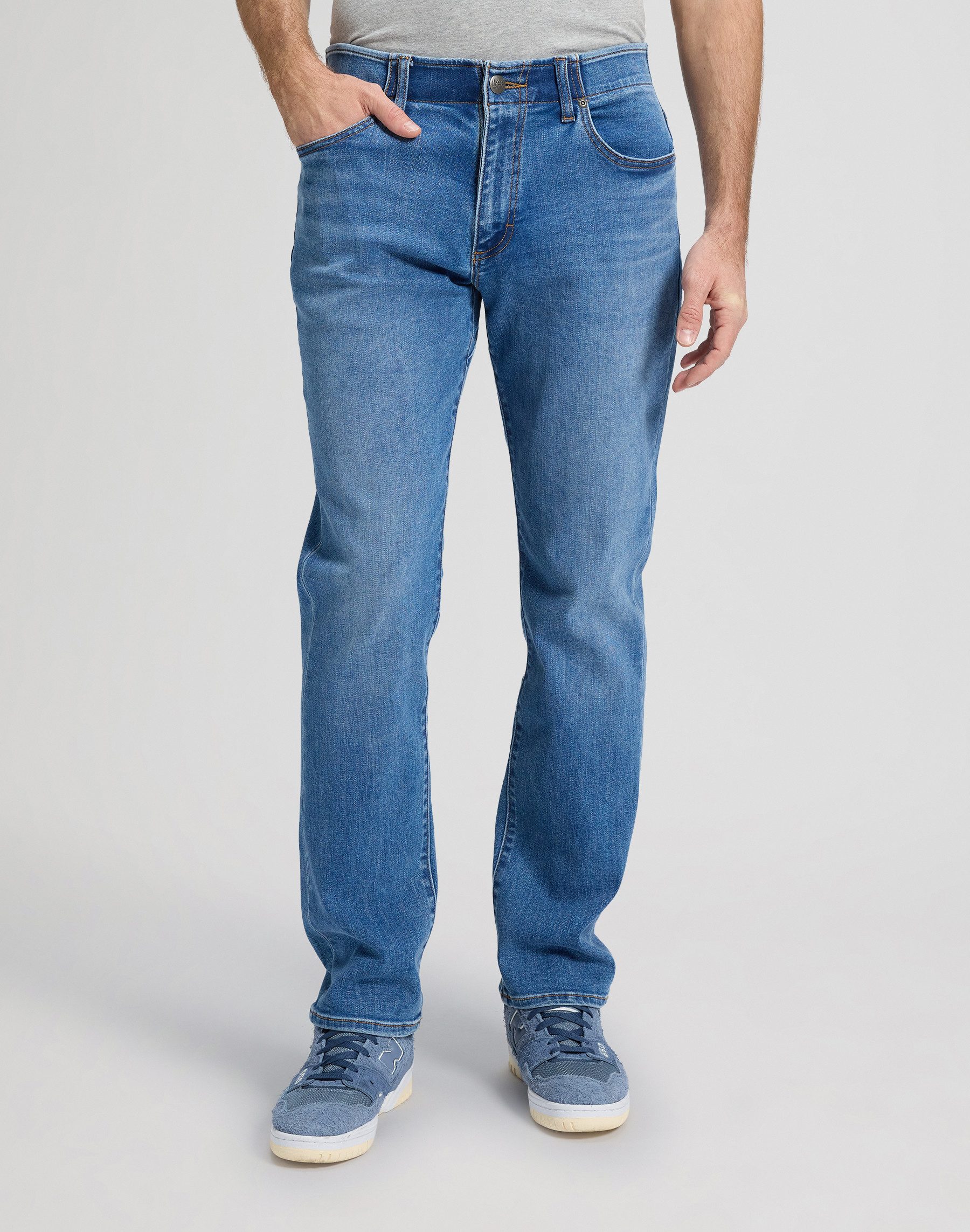 Straight-Jeans Extreme Motion