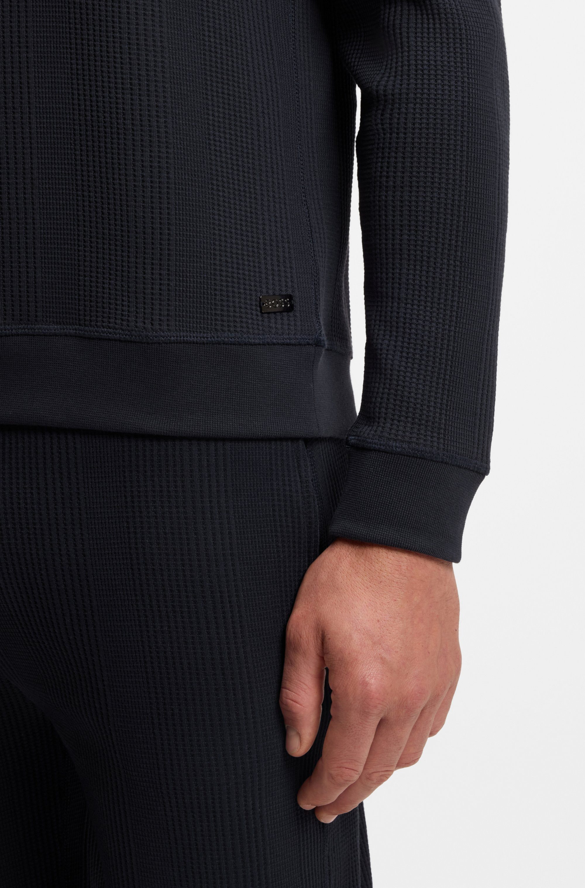 BOSS Sweatshirt Structure