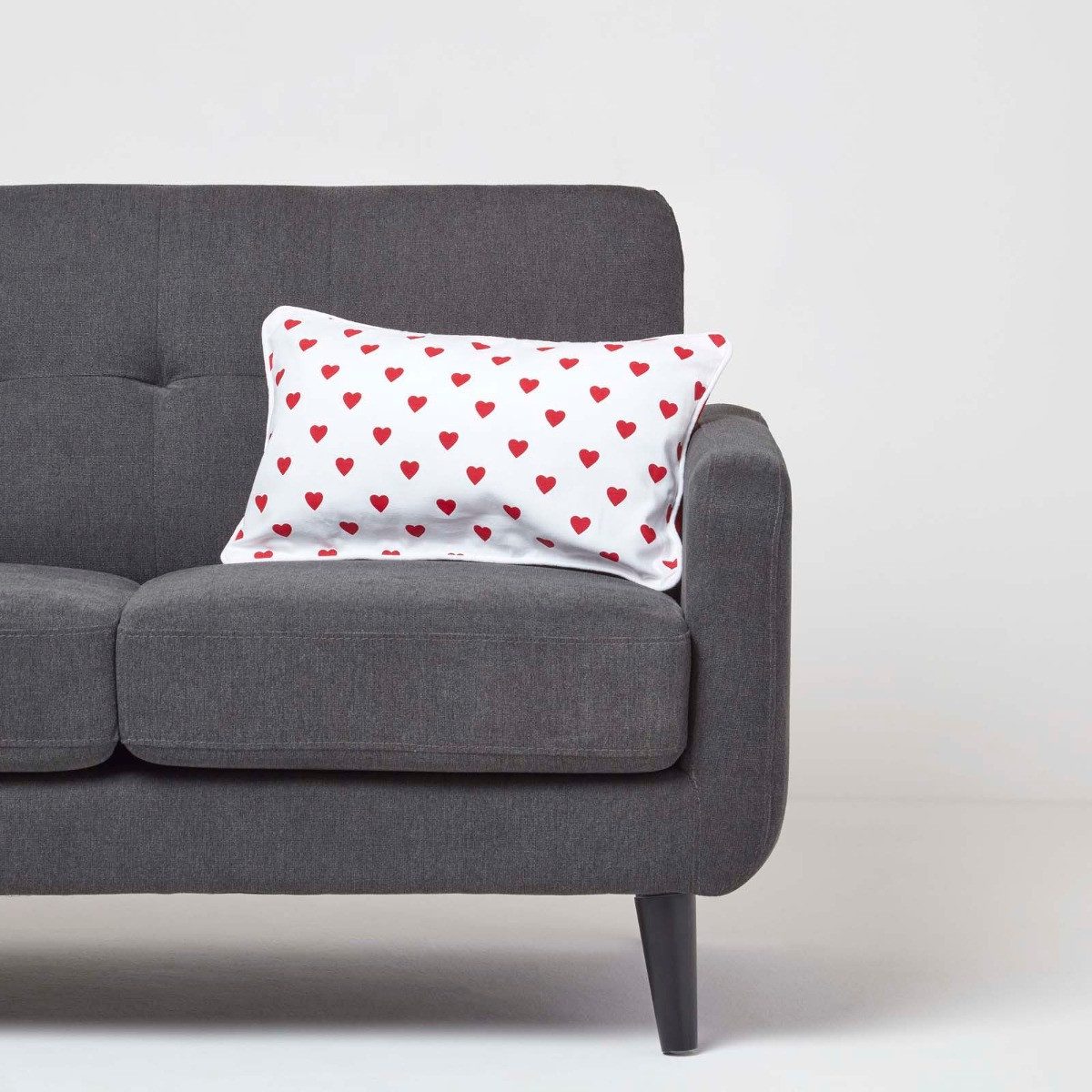 Homescapes Kissenhülle Baumwoll-Kissenbezug mit roten Herzen, 30 x 50 cm günstig online kaufen