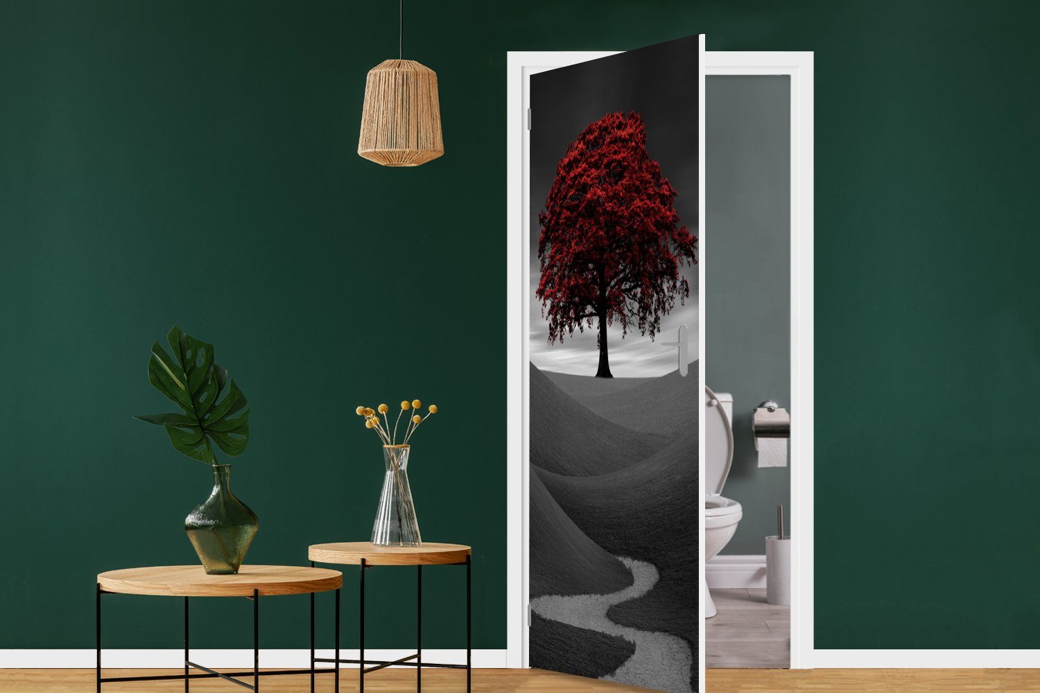 Tür, St), Schwarz-Weiß-Foto (1 Matt, Türaufkleber, bedruckt, Türtapete 75x205 MuchoWow einem Baum, mit für cm roten Fototapete