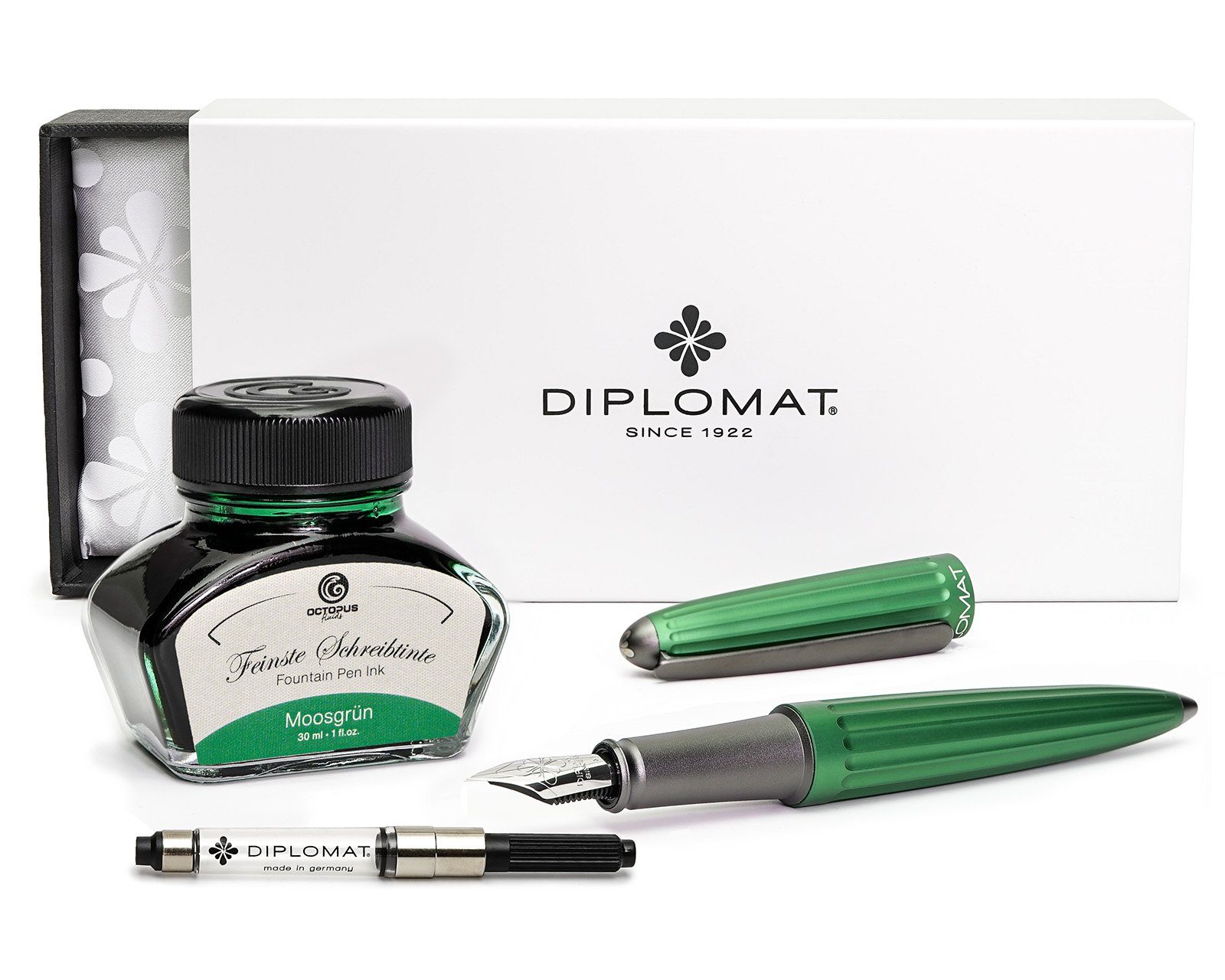 DIPLOMAT Füllhalter Füllhalter Diplomat Aero grün mit Schreibtinte, Stärke M, (Spar-Set mit Tintenkonverter und Schreibtinte Moosgrün von Octopus Fluids), MADE IN GERMANY