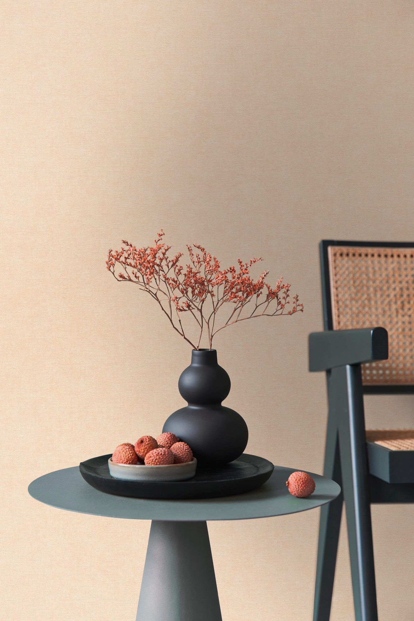 living walls Vliestapete Smart Surfaces einfarbige Tapete Unitapete Struktur-Optik Landhaus, strukturiert, matt, (1 St), Vliestapete Textil-Optik für Schlafzimmer Küche Wohnzimmer Uni Design