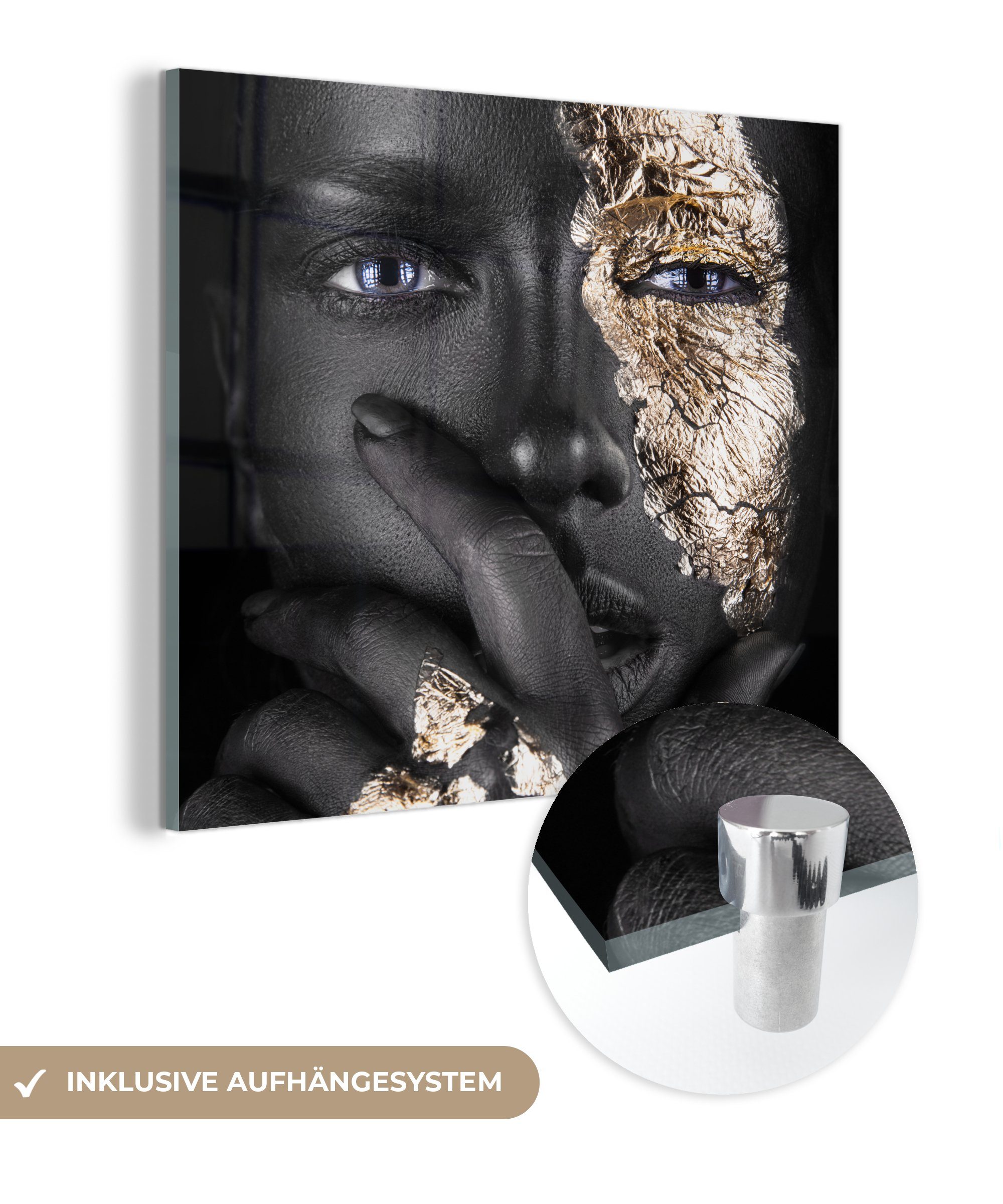 MuchoWow Acrylglasbild Frau - Gold - Schwarz - Make-up - Luxus, (1 St), Glasbilder - Bilder auf Glas Wandbild - Foto auf Glas - Wanddekoration bunt