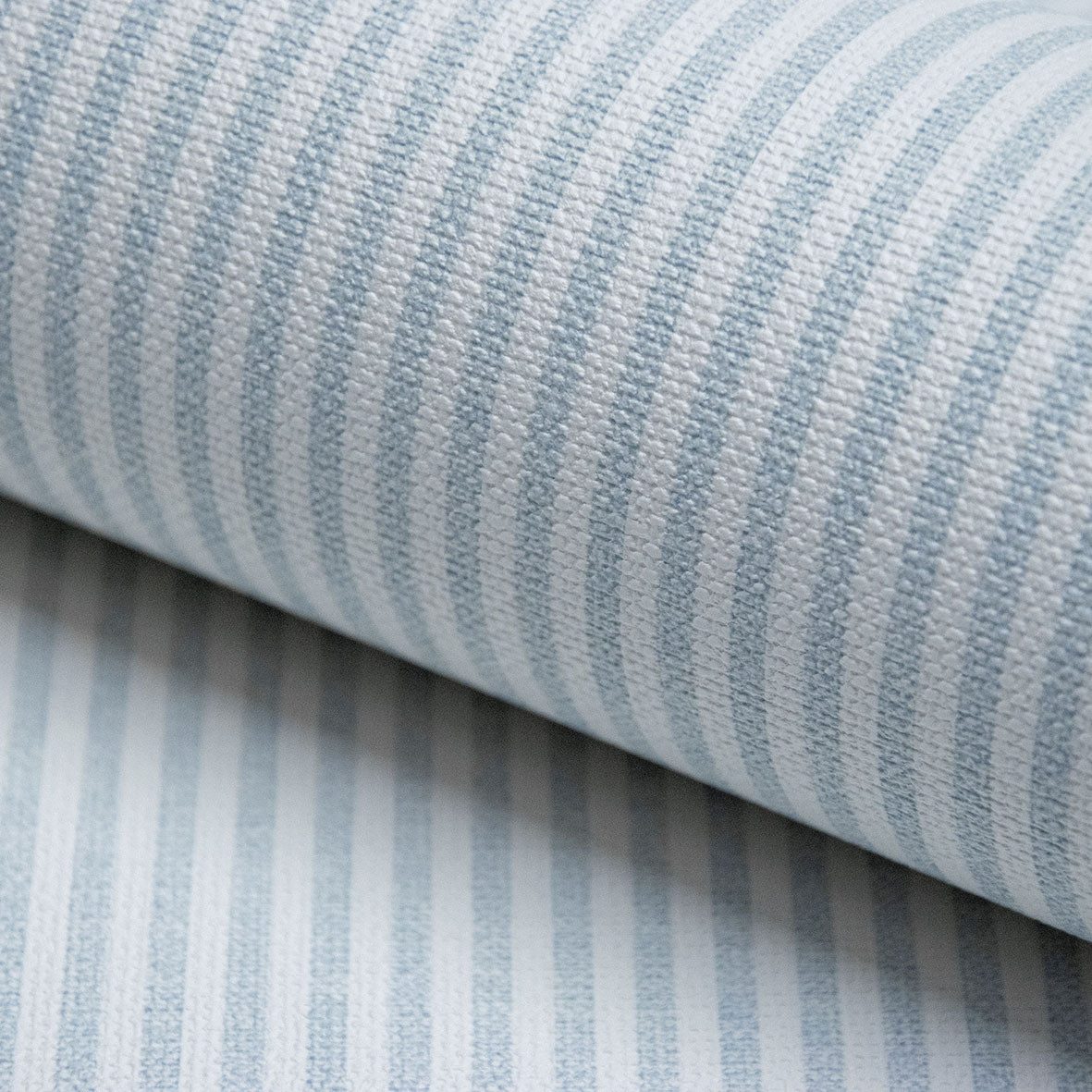 Grandeco Tapete Vliestapete Grandeco Streifen-Tapete hellblau LL-03-04-9