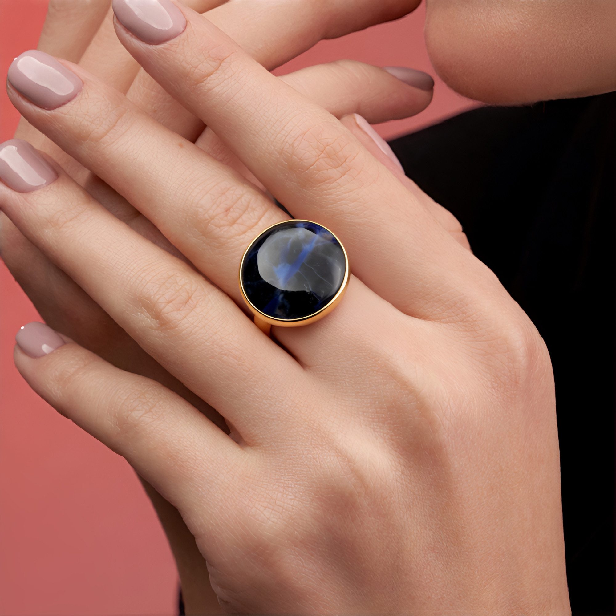 Cavill Solitärring Sodalith Ring 24,5 ct Cabochon Sterlingsilber vergoldet (1-tlg)