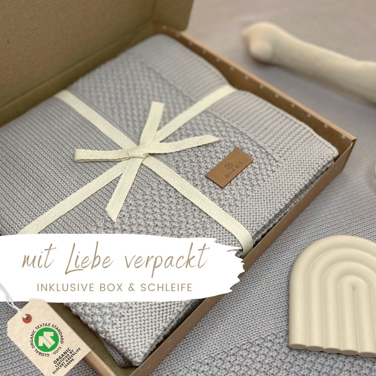 Babydecke DIKOS® Kuscheldecke Bordüre *100%* Bio Baumwolle, Geschenk zur Geburt, DIKOS, Strickdecke 75×100, Baby Erstausstattung Neugeborene, Babygeschenk