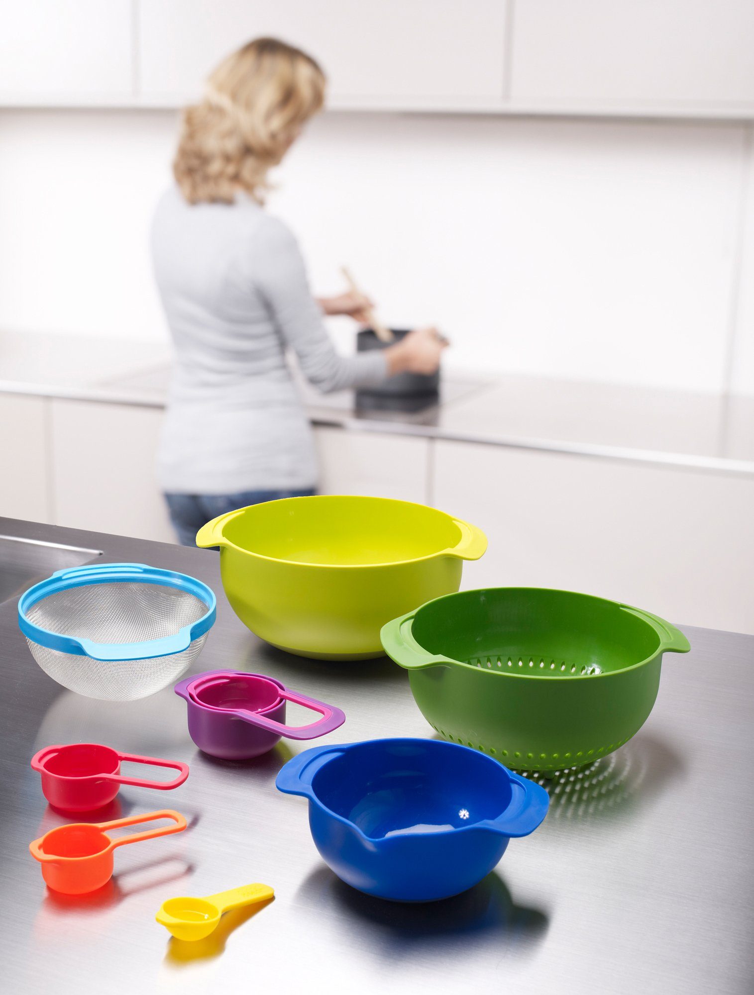 Joseph Joseph Schüssel Nest 9 Plus, Kunststoff, (Set, 9-tlg), platzsparend,Rührschüssel,Abtropfsieb,Sieb, Rührschüssel,Messbecher