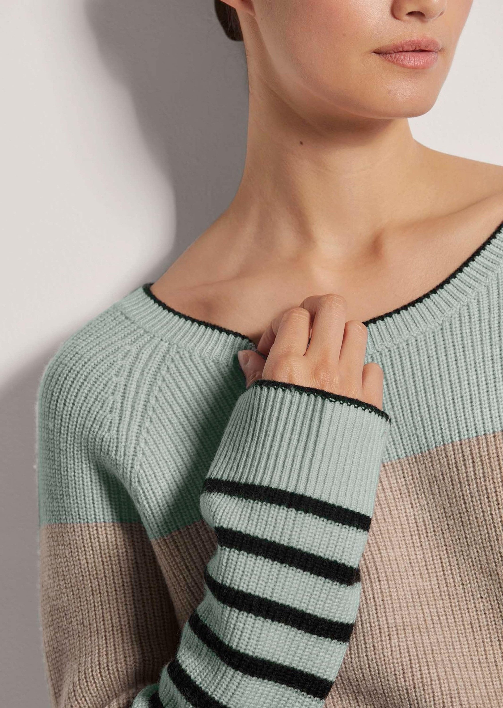 MADELEINE Strickpullover Schurwoll-Pullover mit Perlfang-Struktur