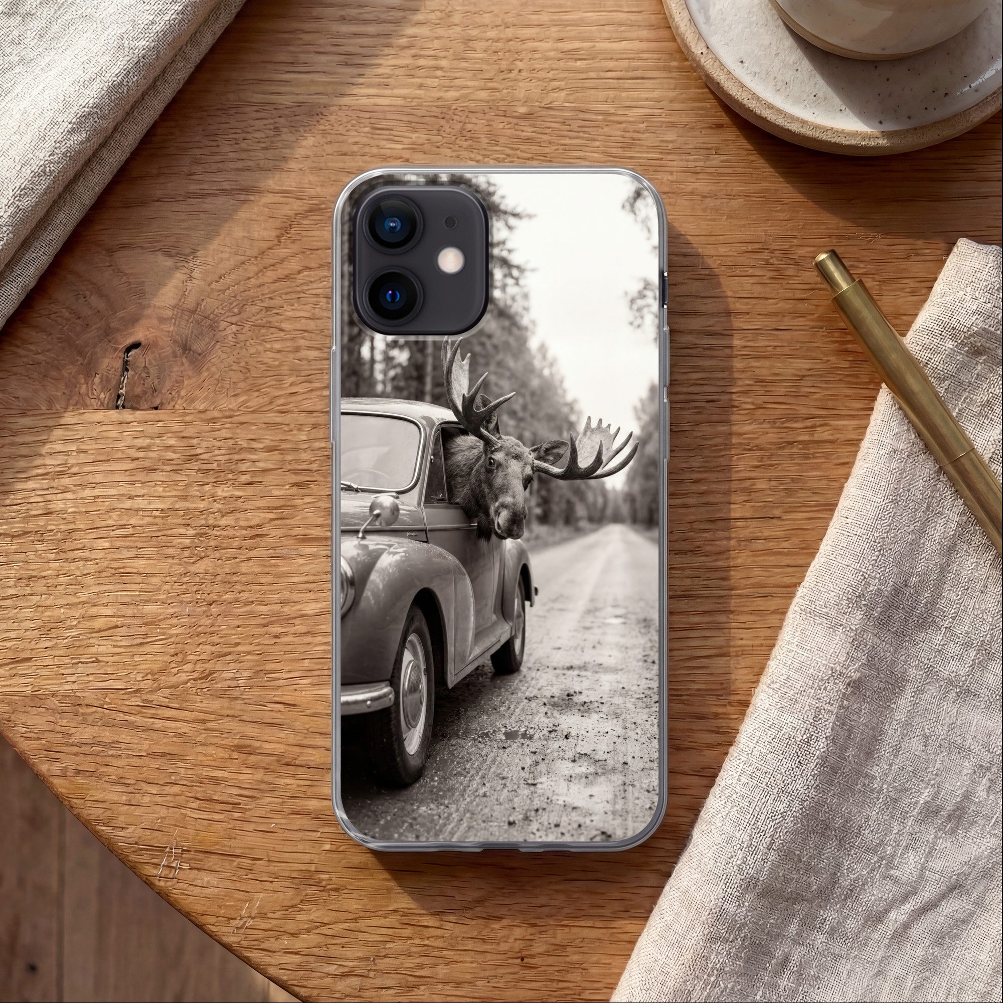 MuchoWow Handyhülle für Apple iPhone 12 Pro Elch - Auto - Geweih - Schwarz - Weiß, Smartphone-Bumper, Print, Handy Schutzhülle Dünn