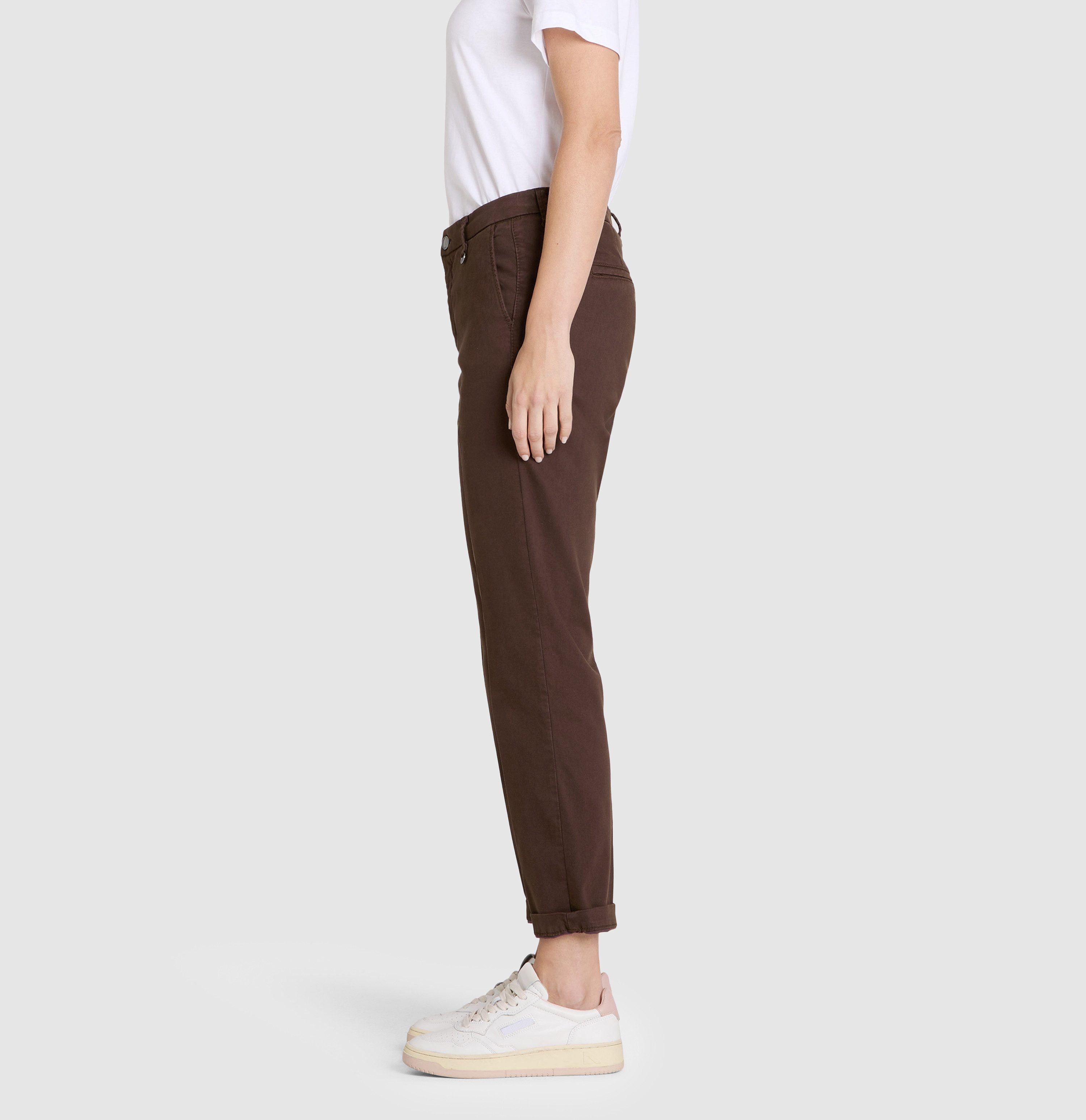 MAC Chinohose CHINO turn up mit dezentem Glanz, elegant und sportiv zugleich