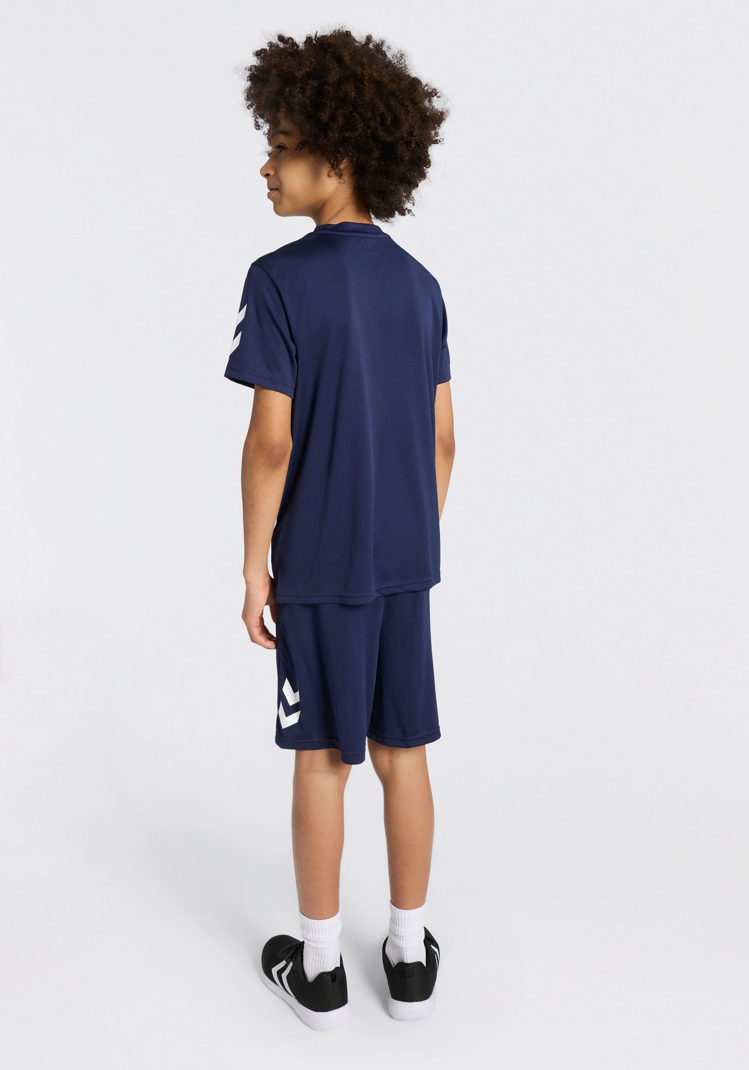 hummel T-Shirt & Shorts HMLLOGO SET KIDS (Set, 2-tlg., 2) mit elastischem Bund, aus Polyester, pflegeleicht, sportlicher Stil