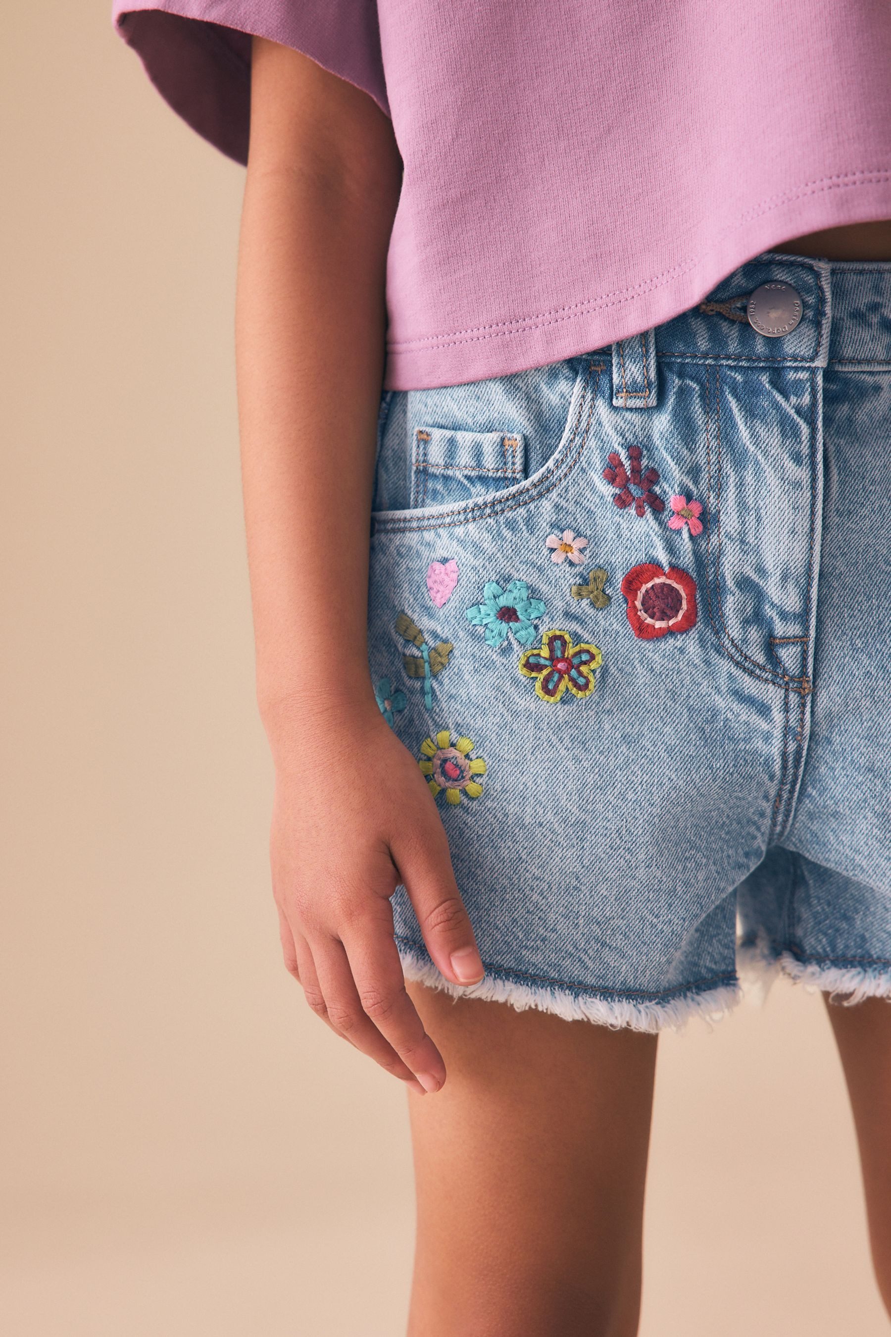 Next Jeansshorts Denim-Shorts mit ausgefranstem Saum, Regular (1-tlg)