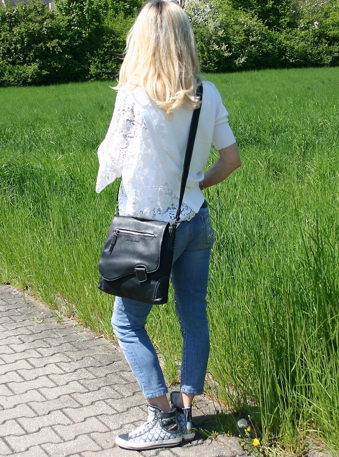J JONES JENNIFER JONES Schultertasche - Damen Umhängetasche mit Überschlag und Riegel-Magnetverschluss