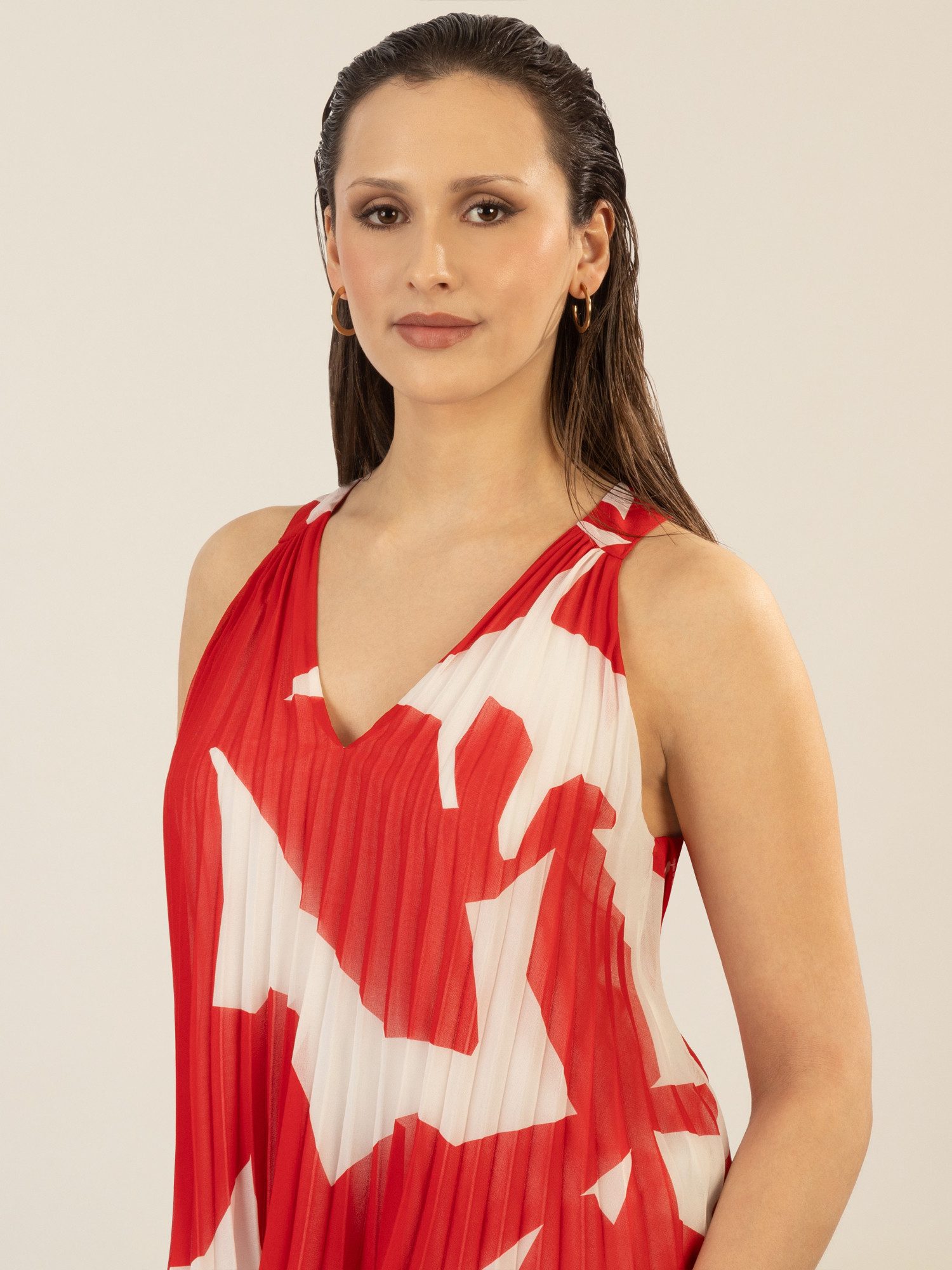 Apart Blusentop aus plissierten Chiffon, allover bedruckt