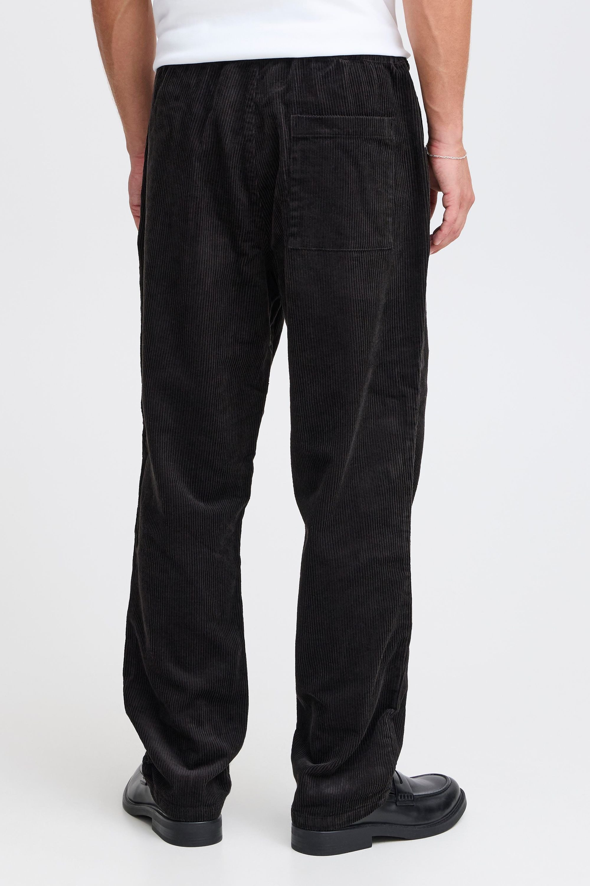!Solid Cordhose SDGutti Cordhose mit elastischem Bund - Straight Fit