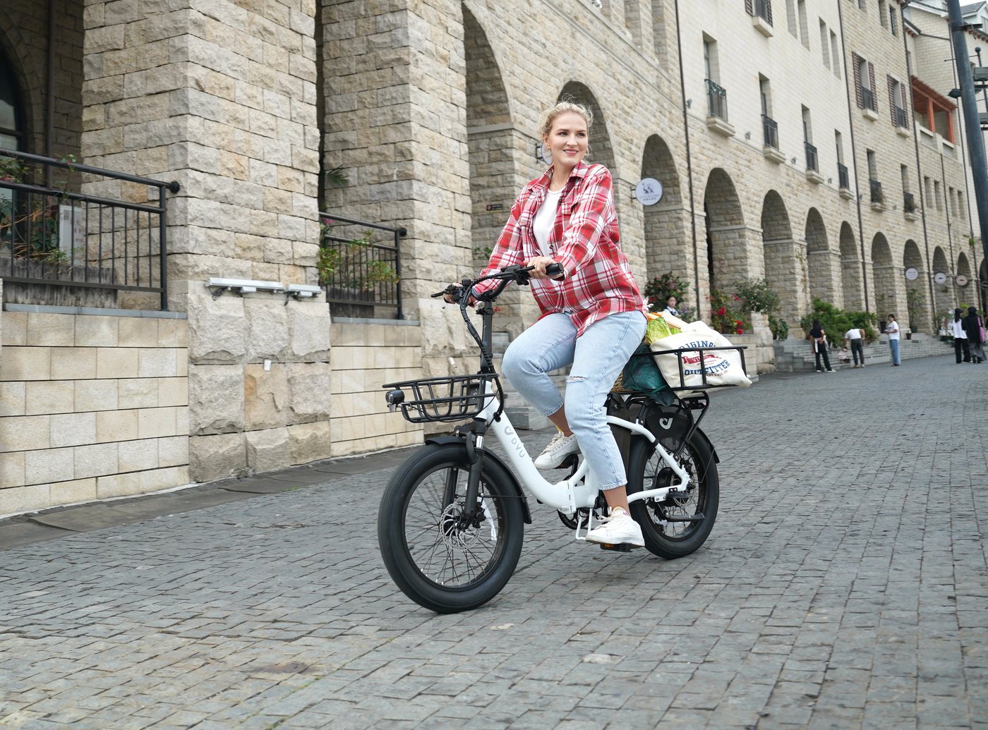 Thumbnail - ombar E-Bike DYU C9 20 Zoll Long-Range E-Bike, faltbar mit 15.6Ah Akku, 7 Gang, Heckmotor, Reichweite 150km