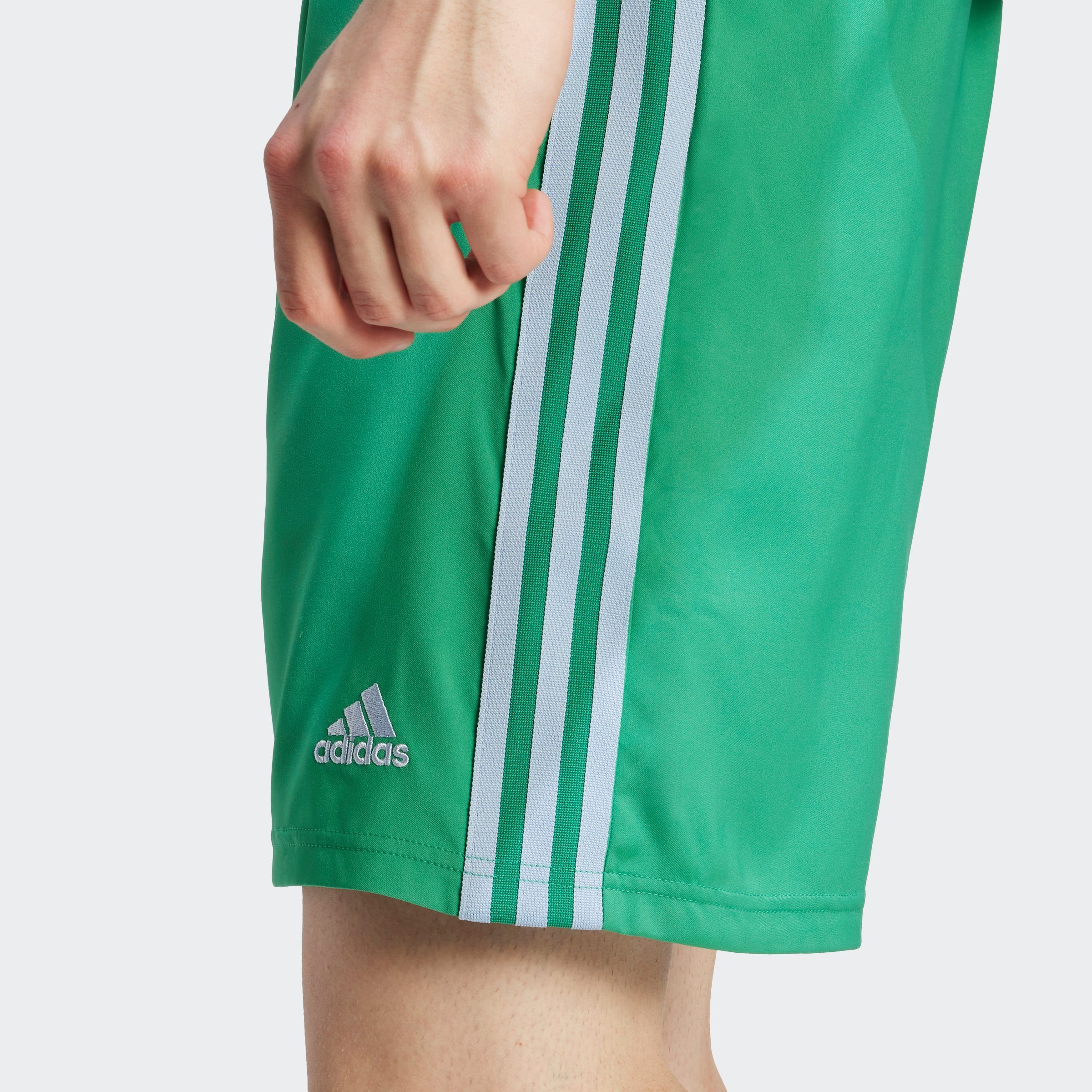 adidas Sportswear Shorts Court (1-tlg) Green Blue TIRO / Dawn