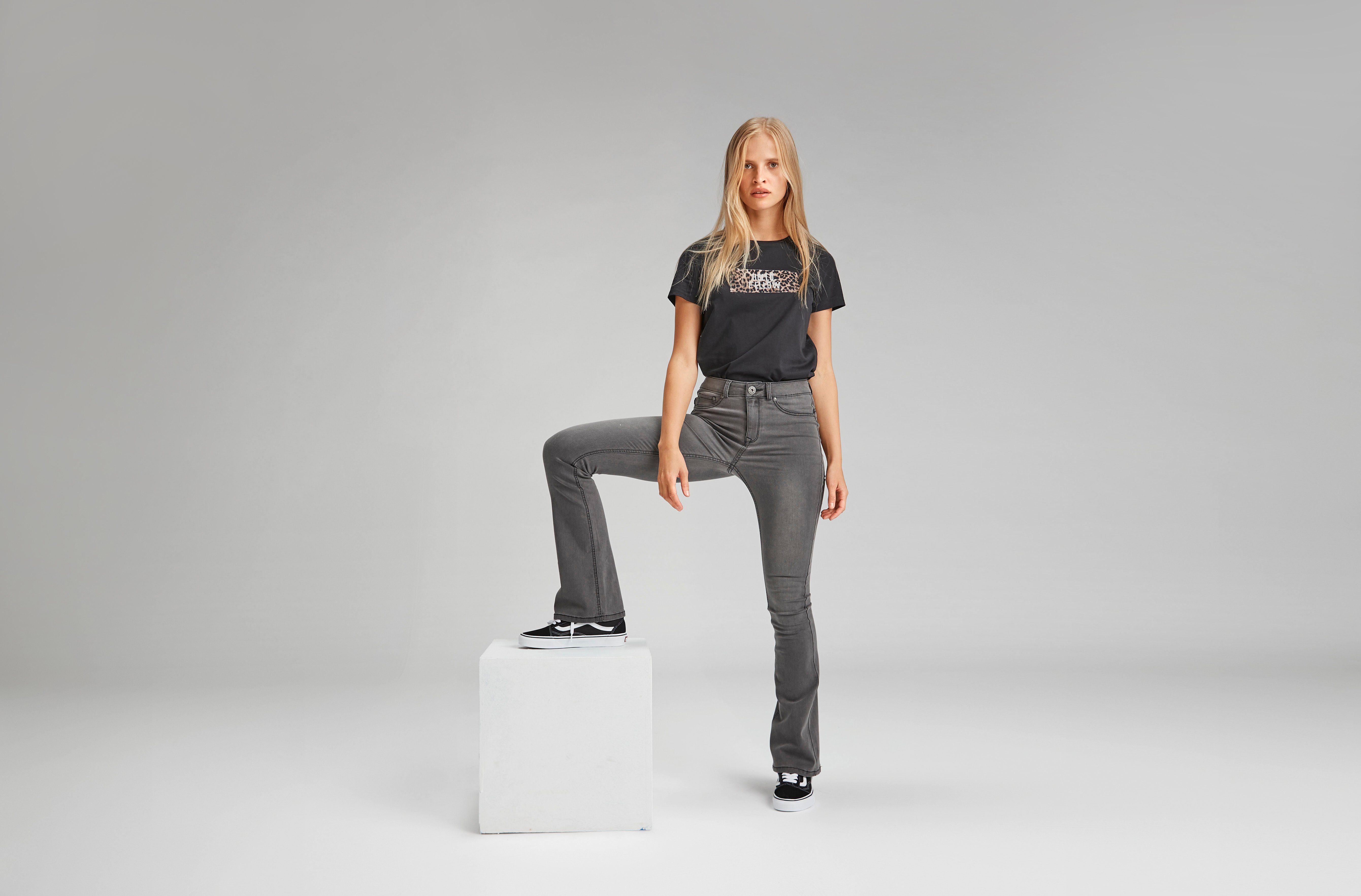 Ultra High Shapingnähten Waist Arizona mit Bootcut-Jeans grey-used Stretch