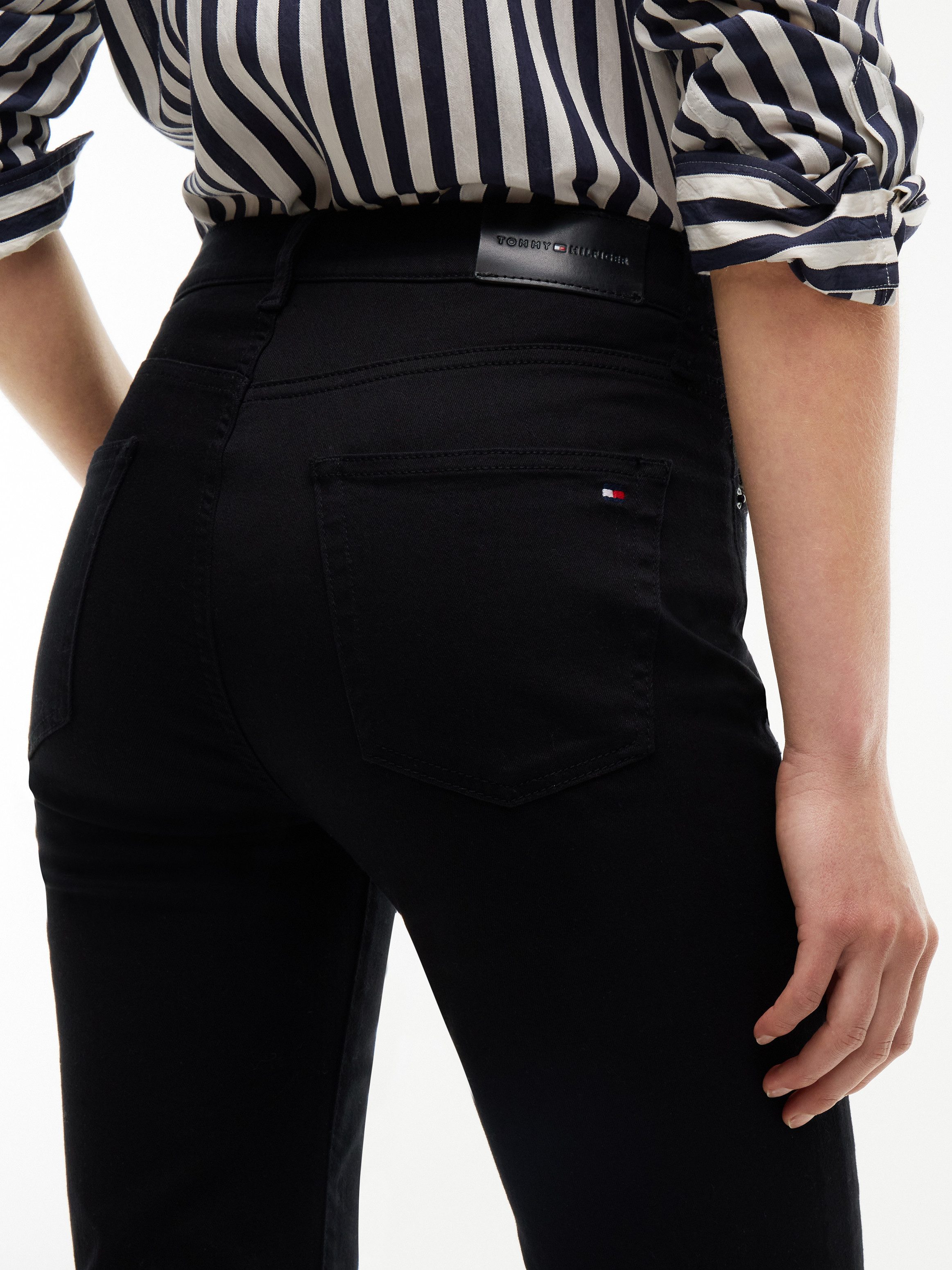 Tommy Hilfiger Bootcut-Jeans LUNA MID RISE FLARE STAY BLACK Baumwollmischung, in ausgestellter Form, mid waist