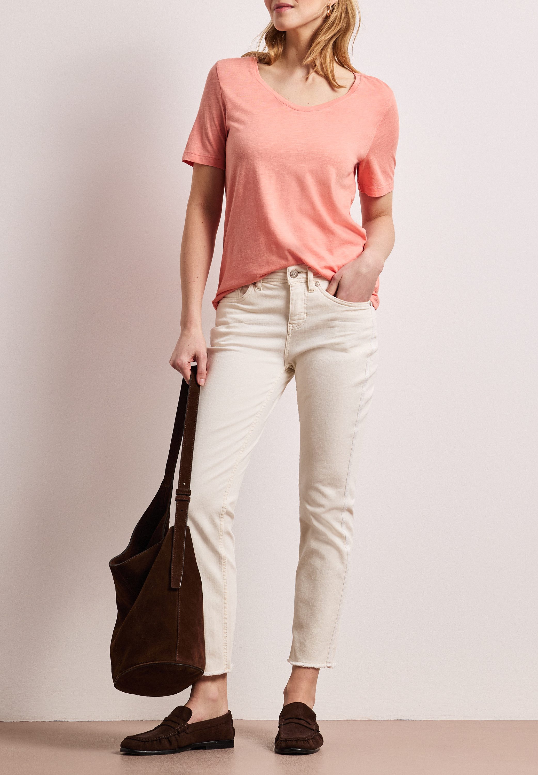 STREET ONE V-Shirt mit abgerundetem V-Ausschnitt – Bild 3 von 5