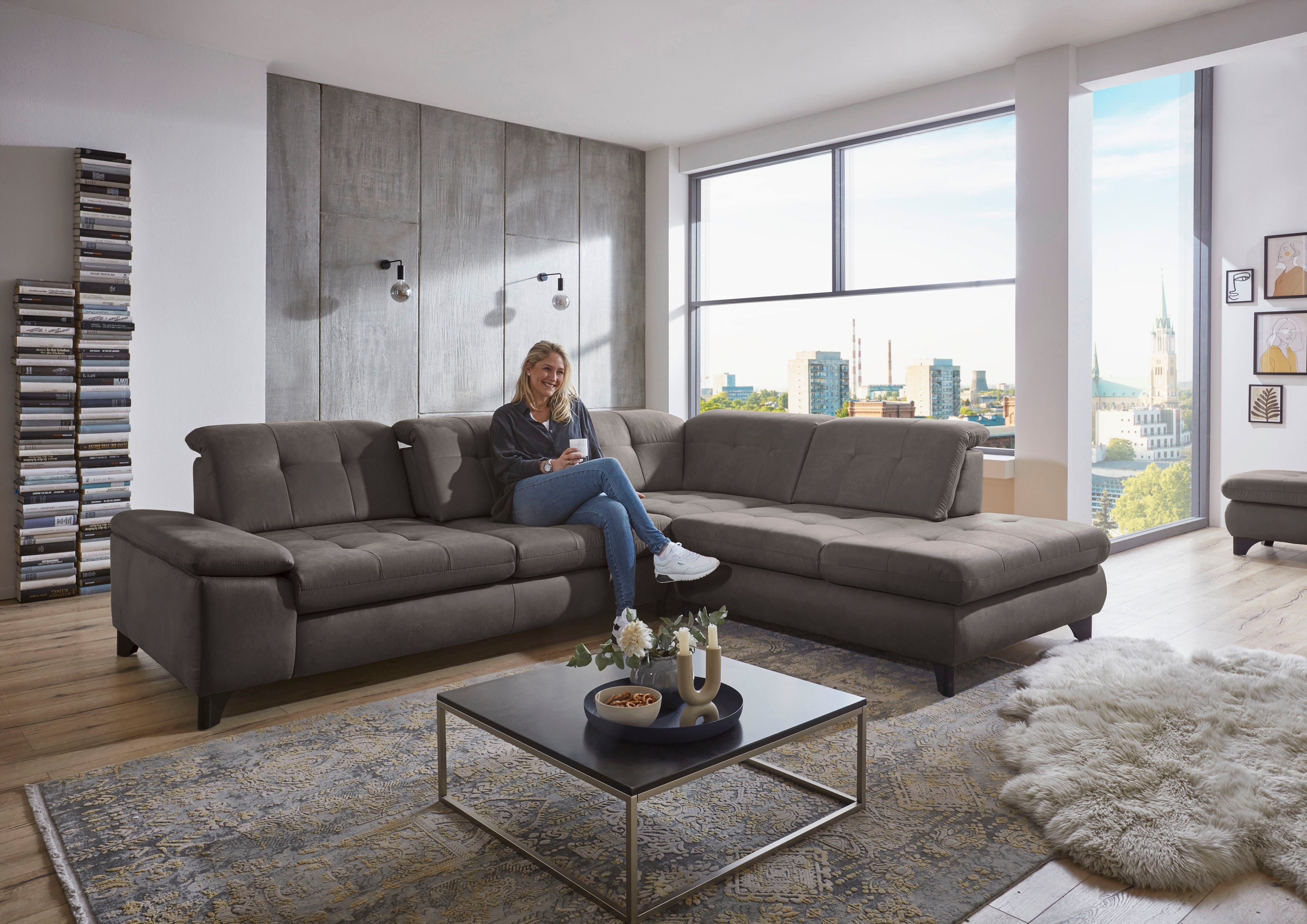 Die PlanBar Ecksofa MP-IN18012 L-Form mit Federkern-Polsterung, wahlweise mit Funktion