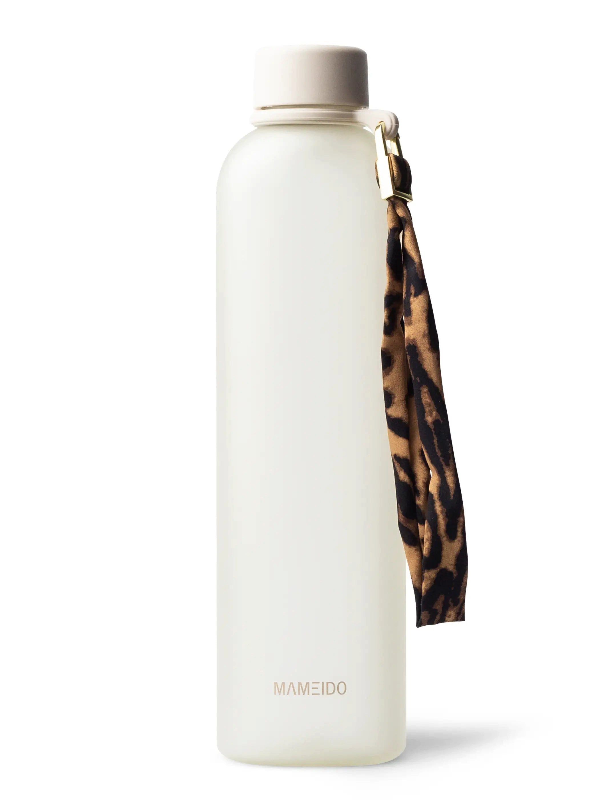 MAMEIDO Trinkflasche, auslaufsicher mit Zeitmarkierung & Handschlaufe in 600 ml, 1 l & 1,5 l