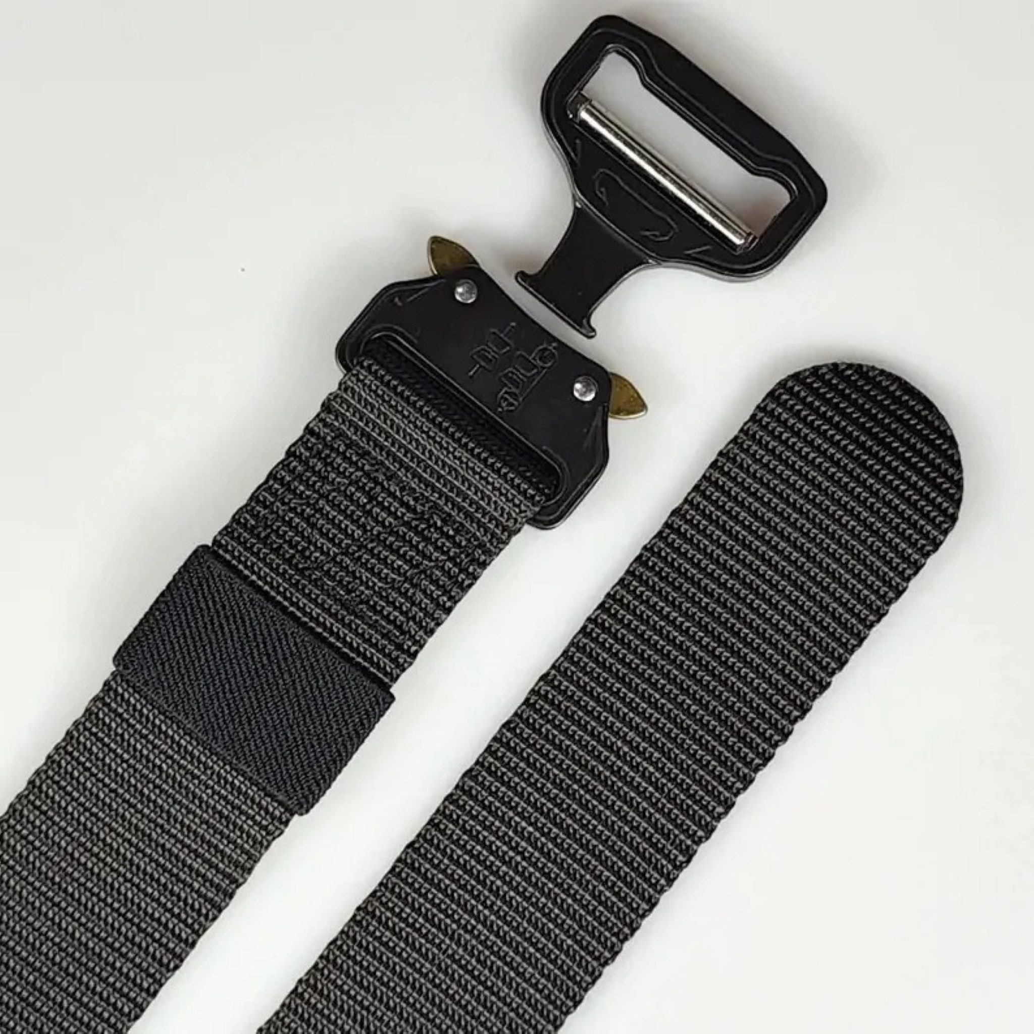 Foxter Stoffgürtel Nylon Gürtel Metallschnalle Schnellverschluss verstellbar 125cm (Nylon Gürtel mit Schnellverschluss und Metallschnalle einzeln, Freizeit Gürtel Nylon robust verstellbar Metallschnalle 125cm) Schnellverschluss robust verstellbar Metallschnalle Nylon Gürtel
