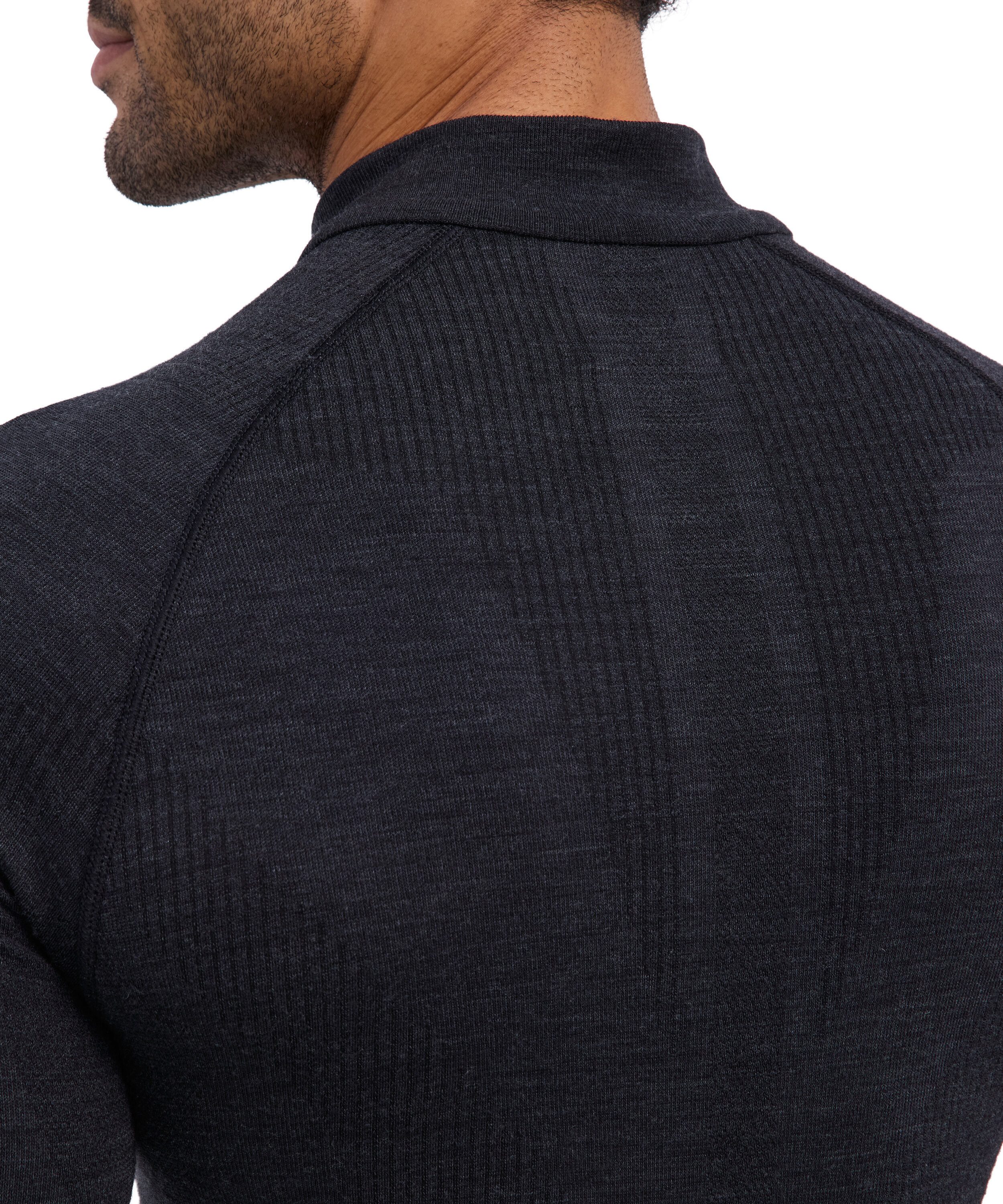 FALKE Funktionsshirt FALKE Langarmshirt Wool-Tech (1-tlg., 1) aus Merinowolle für kalte bis sehr kalte Temperaturen