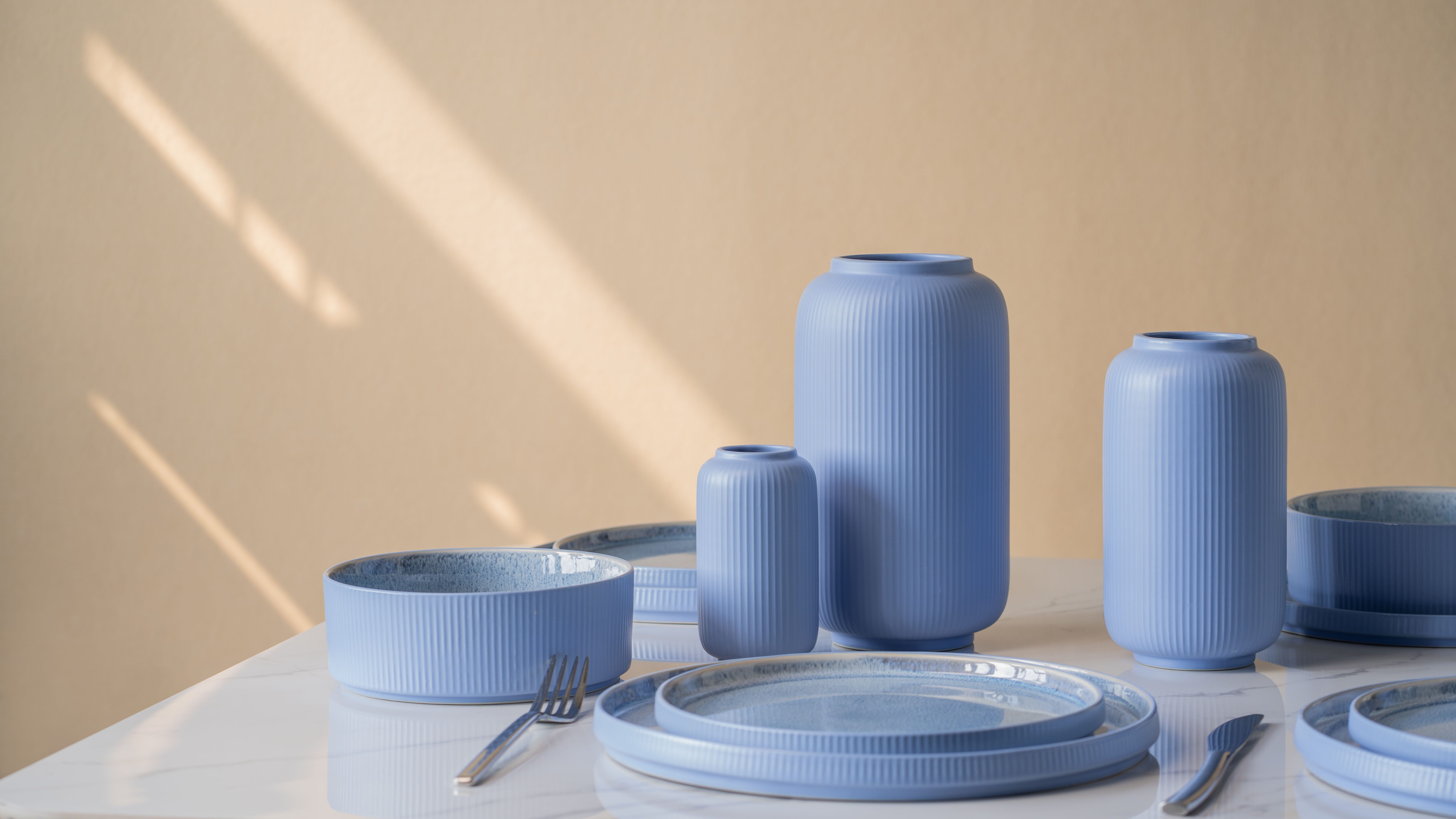 OTTO home Tischvase Ylvii, innen vollständig glasiert und wasserundurchlässig (Set, 3 St., Maße: 12x22cm, 10x18cm und 6,5x12cm, vertikal gerippte Struktur), Vas – Bild 4 von 5