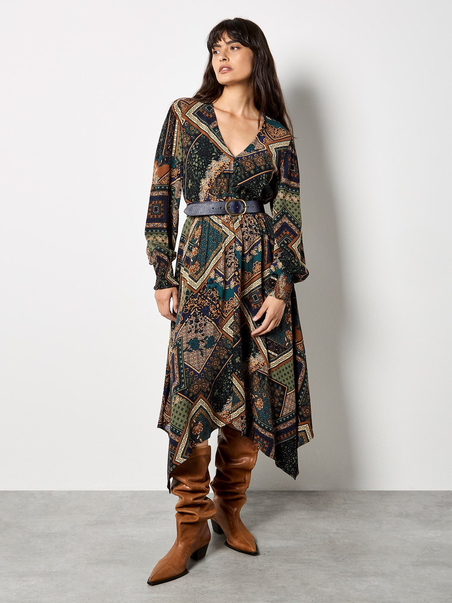 Apricot Druckkleid Midikleid mit asymmetrischem Saum