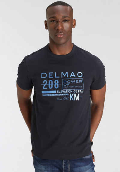 DELMAO T-Shirt mit leicht glänzendem Brustprint-NEUE MARKE!