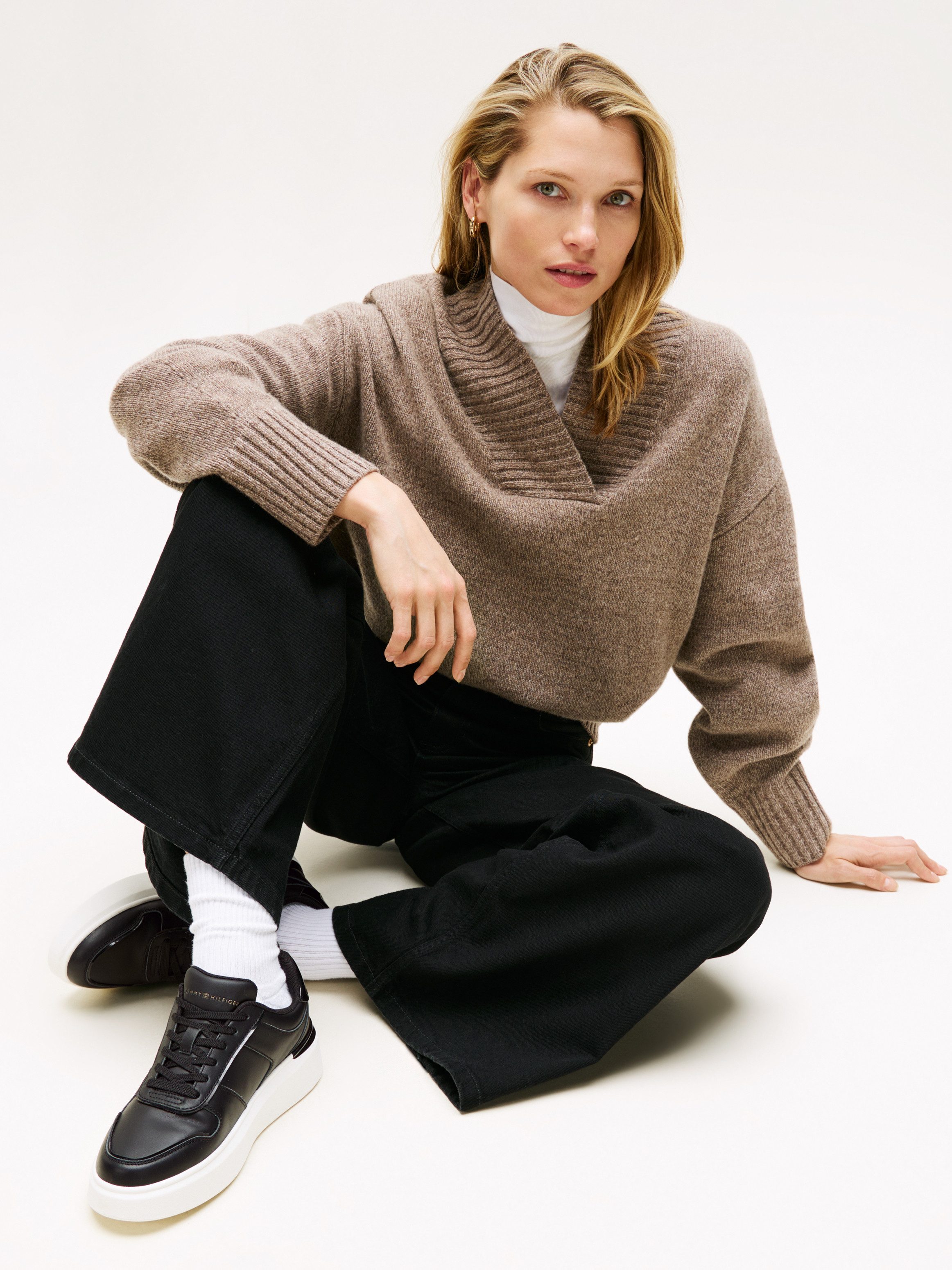 Tommy Hilfiger PATENT PLATFORM SNEAKER Plateausneaker, Freizeitschuh, Halbs günstig online kaufen