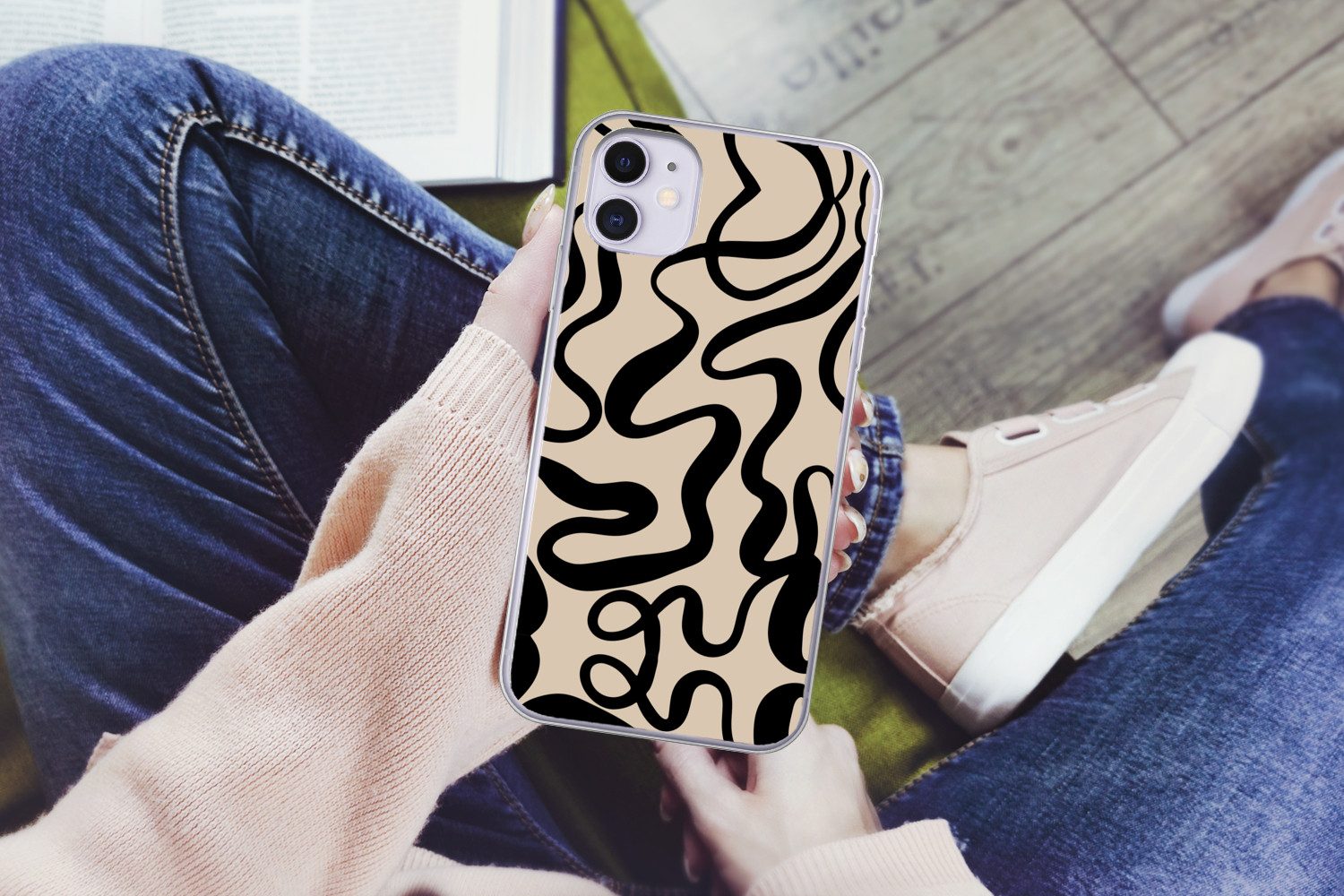 MuchoWow Handyhülle für Apple iPhone 11 Linien - Schwarz - Beige - Abstrakt - Minimalistis, Smartphone-Bumper, Print, Handy Schutzhülle Dünn